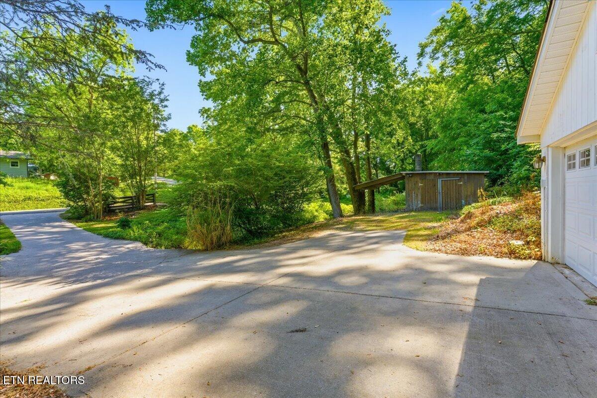 8773 White Wing Road Lenoir City TN 37771