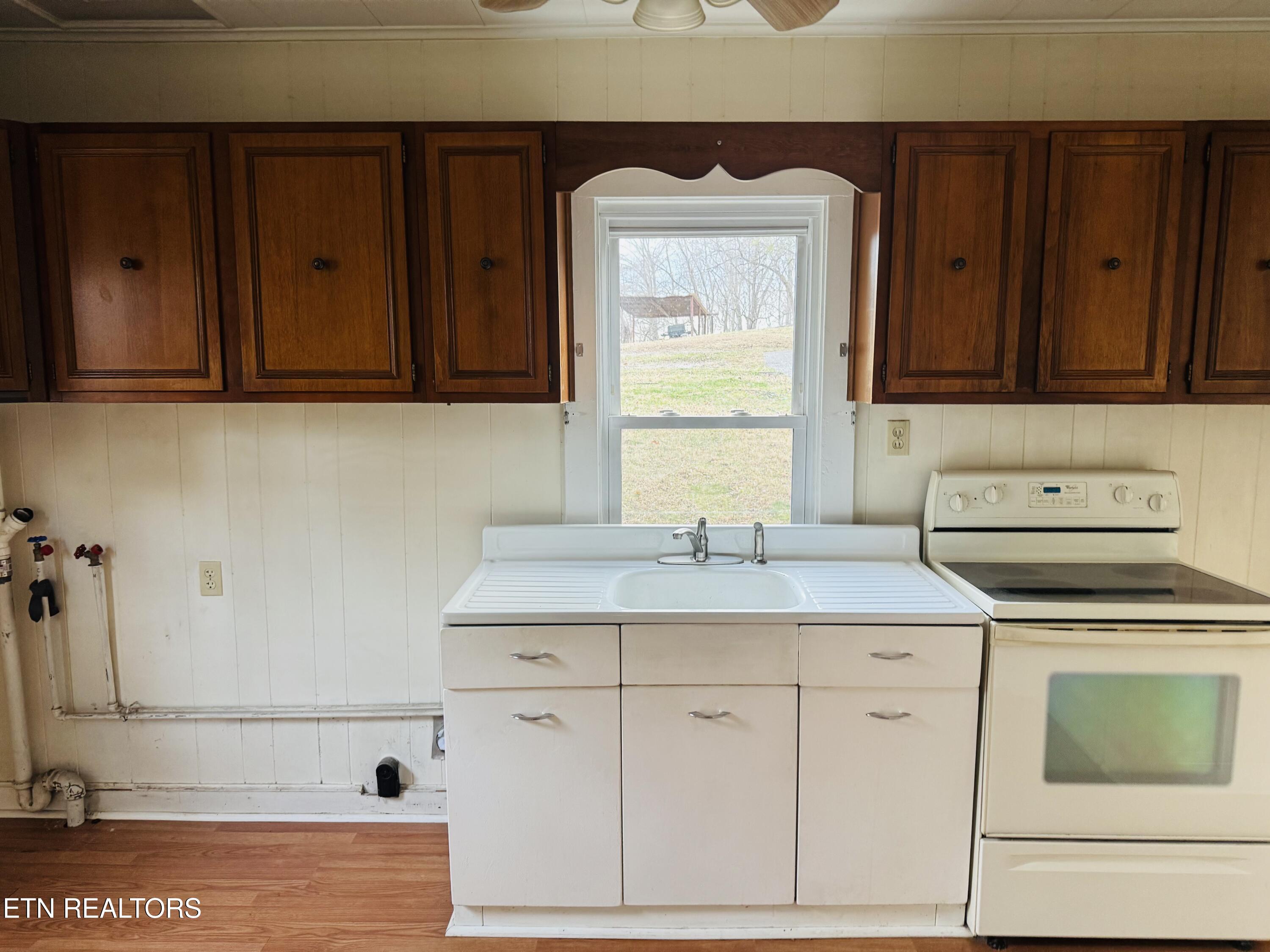 106 Echo Valley Road Rocky Top TN 37769