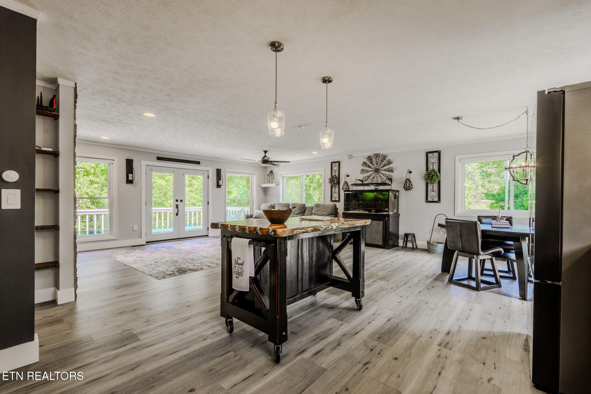 3158 Nevils Way Sevierville TN 37876