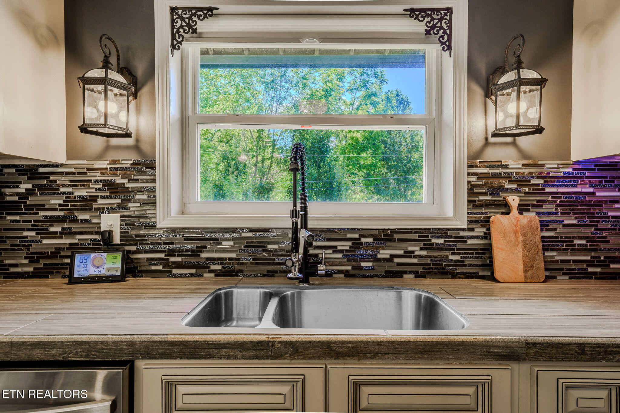 3158 Nevils Way Sevierville TN 37876
