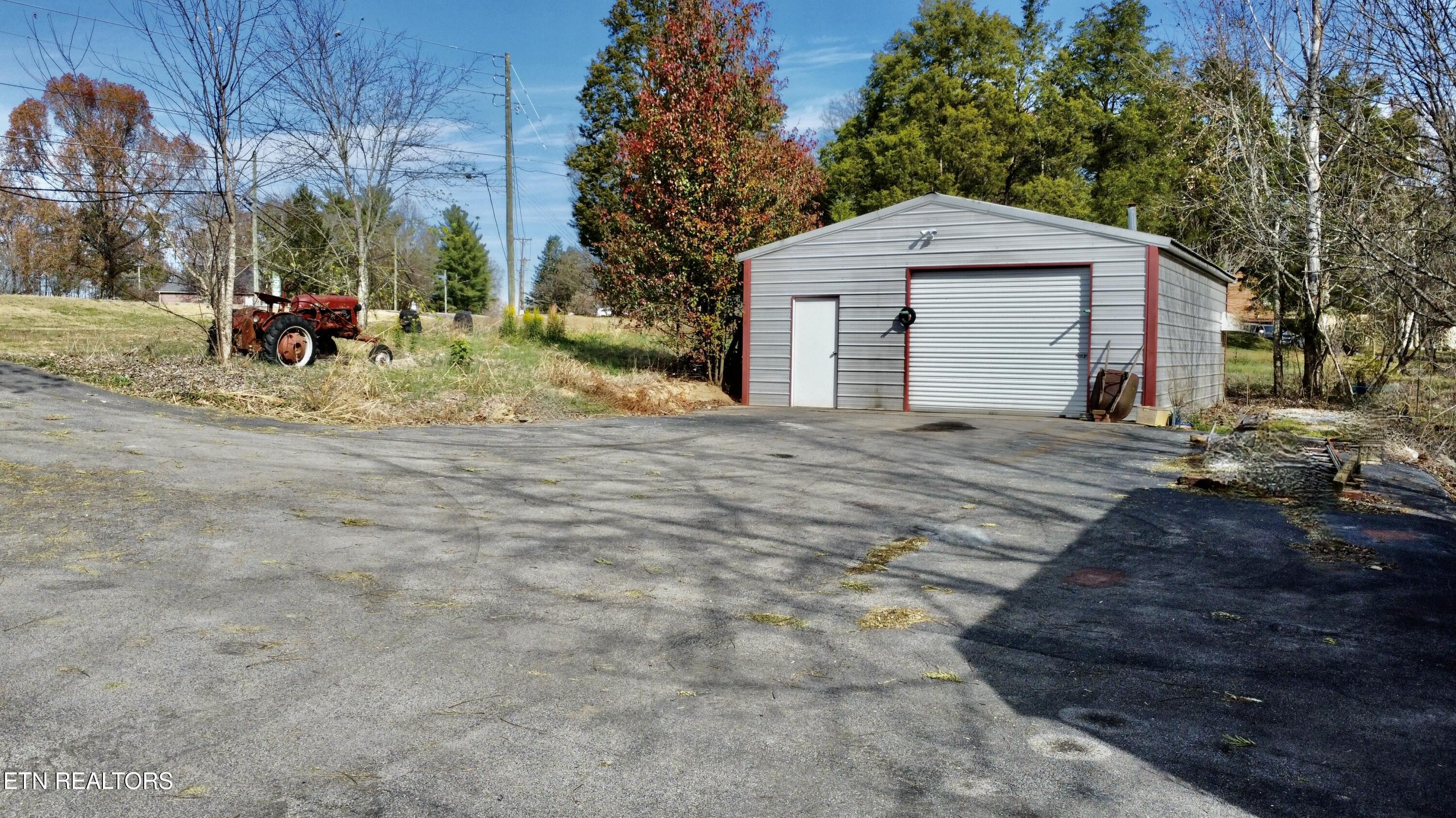 9202 Strawberry Plains Pike Strawberry Plains TN 37871