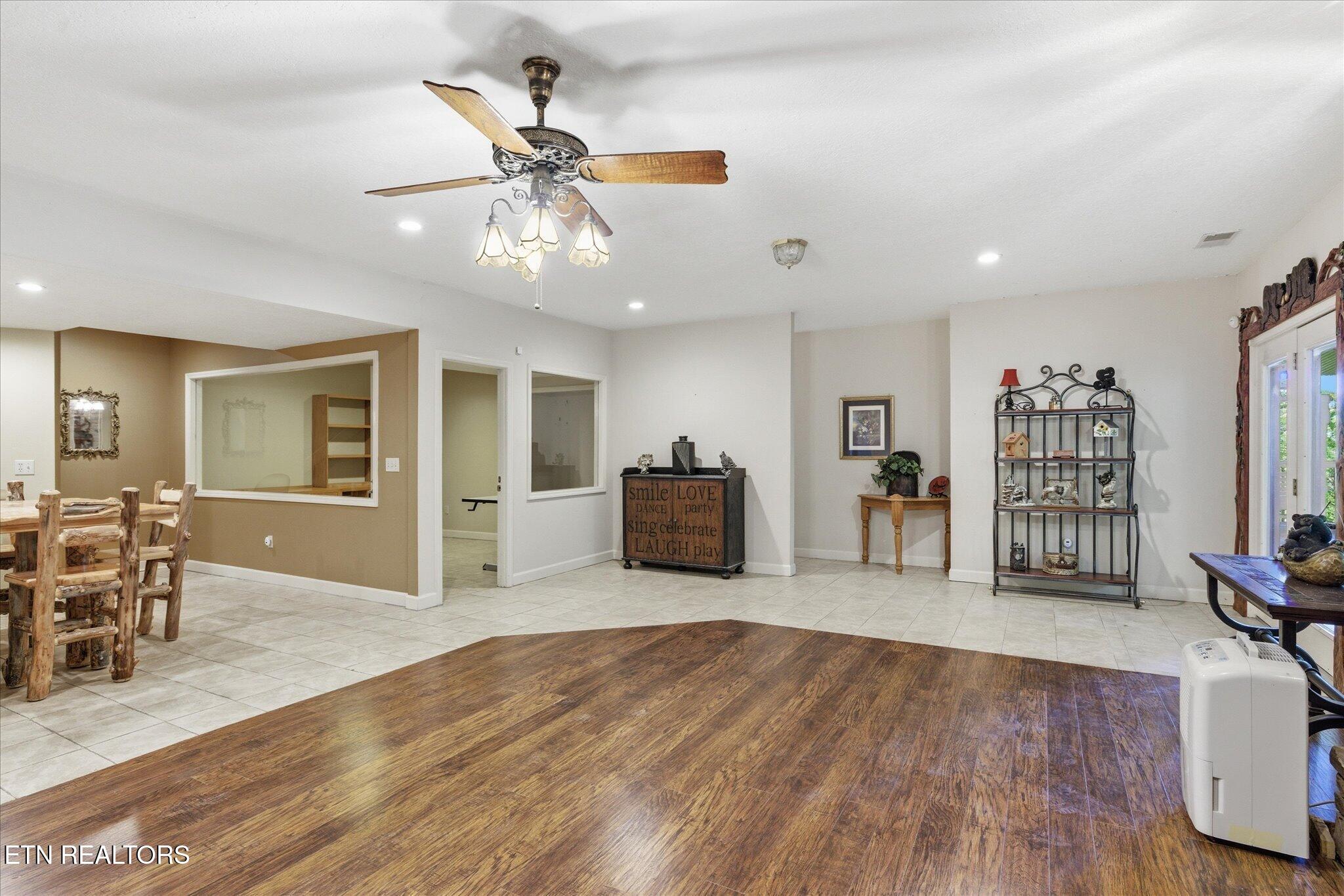 201 Clear Point Lane Pigeon Forge TN 37863