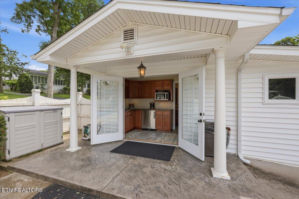 607 S Charles G Seivers Boulevard Clinton TN 37716