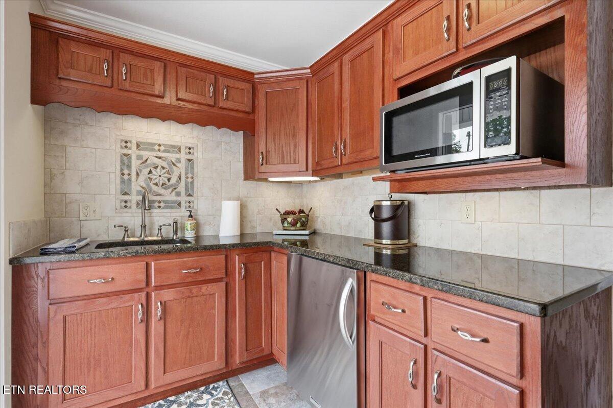 607 S Charles G Seivers Boulevard Clinton TN 37716
