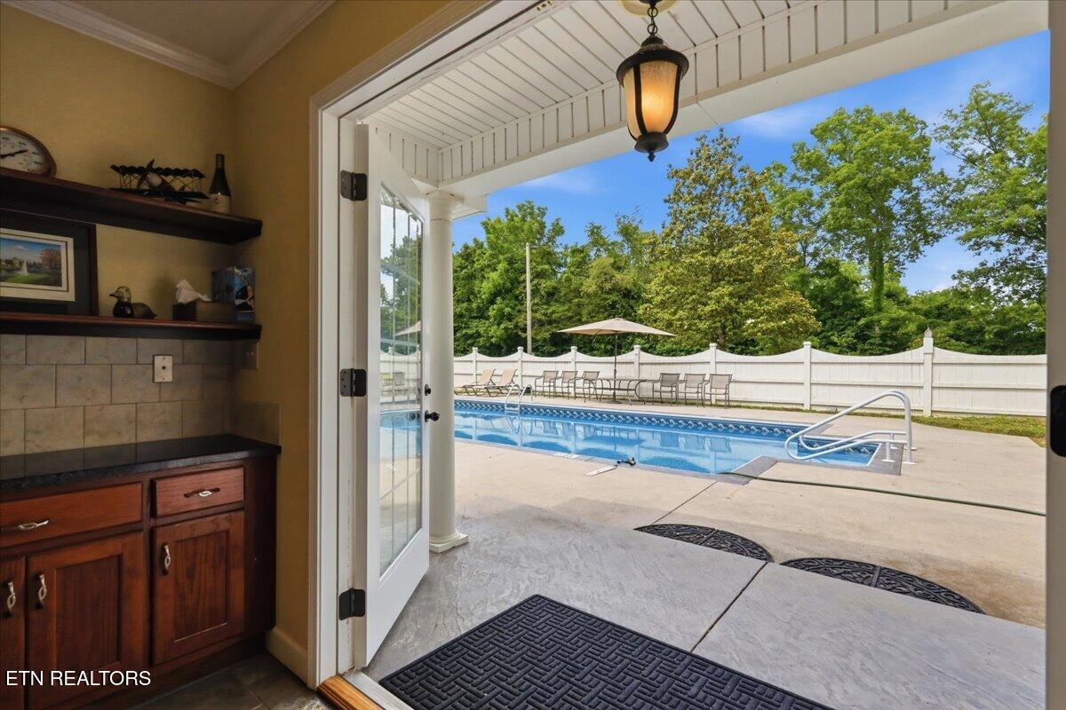 607 S Charles G Seivers Boulevard Clinton TN 37716