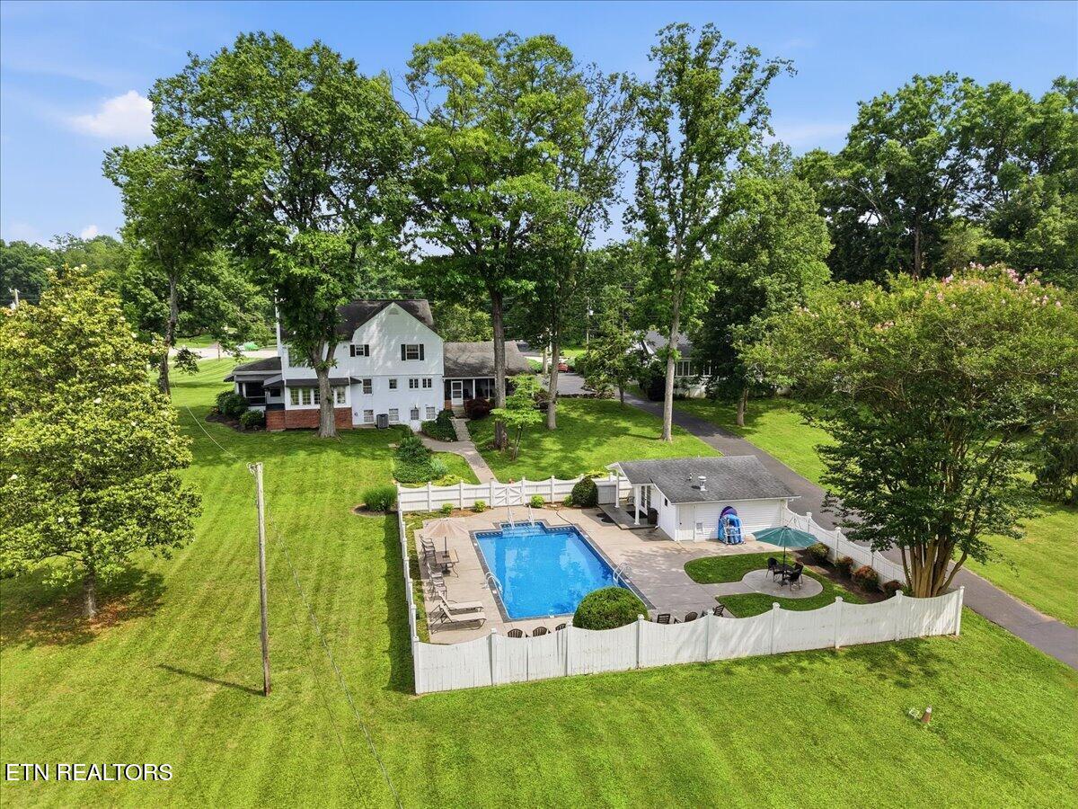 607 S Charles G Seivers Boulevard Clinton TN 37716