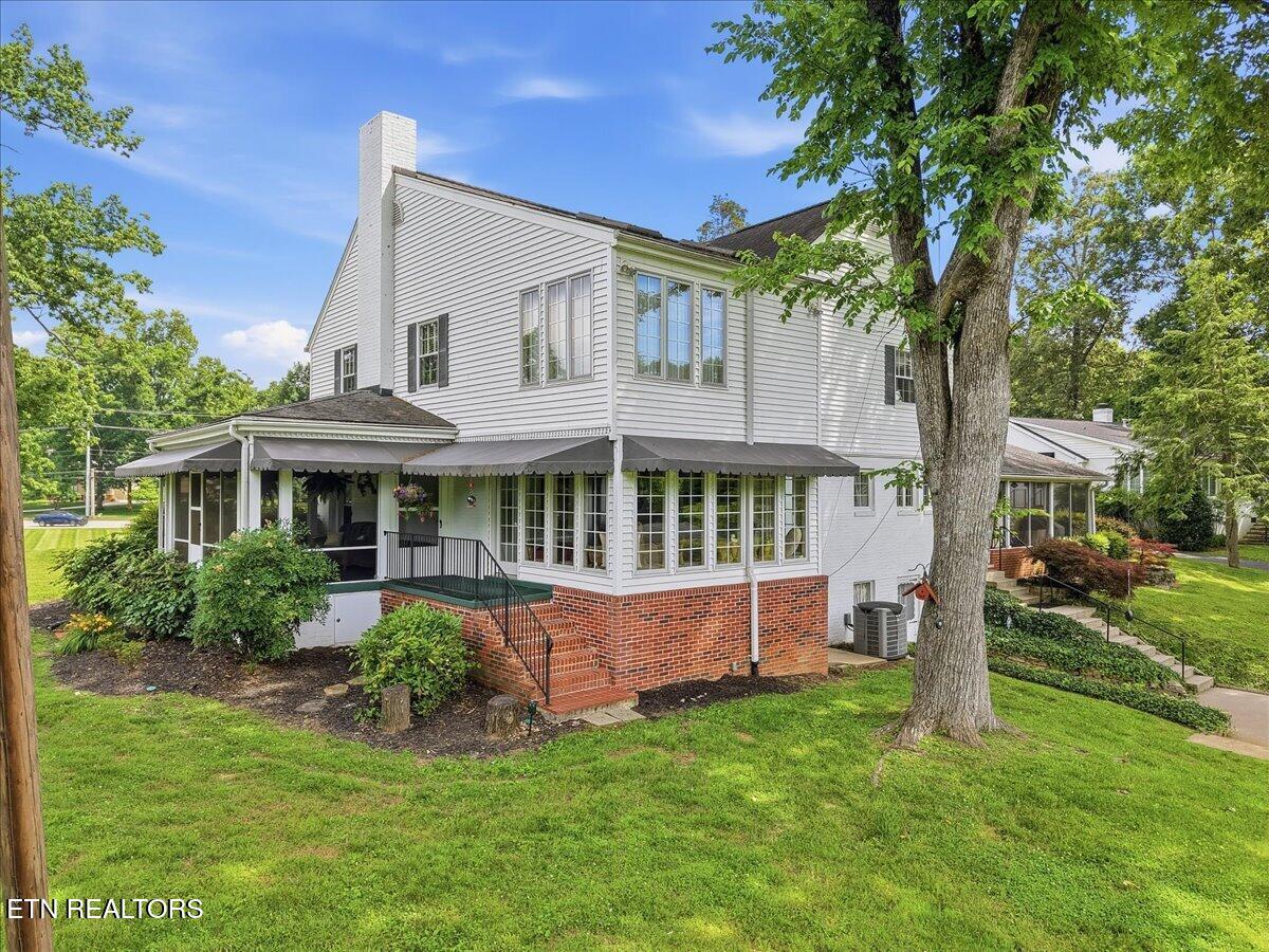 607 S Charles G Seivers Boulevard Clinton TN 37716