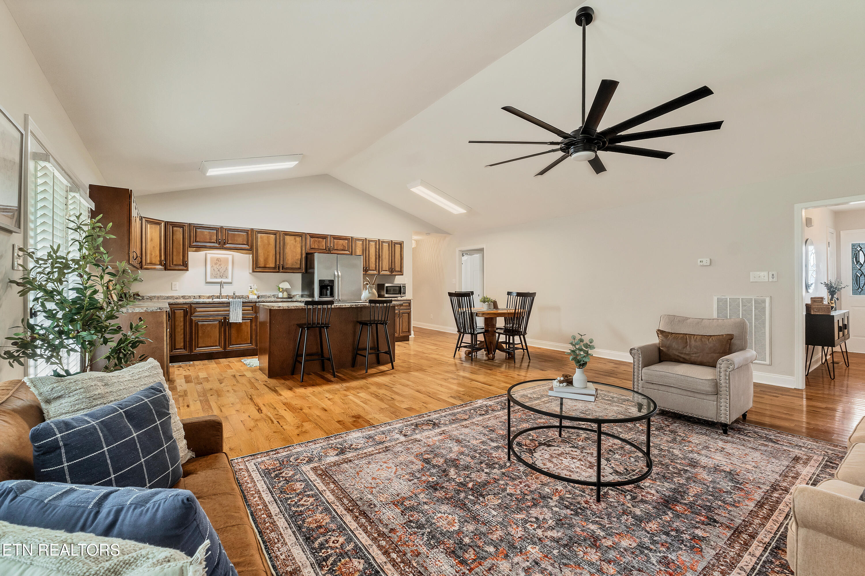 2802 Country Meadows Lane Maryville TN 37803