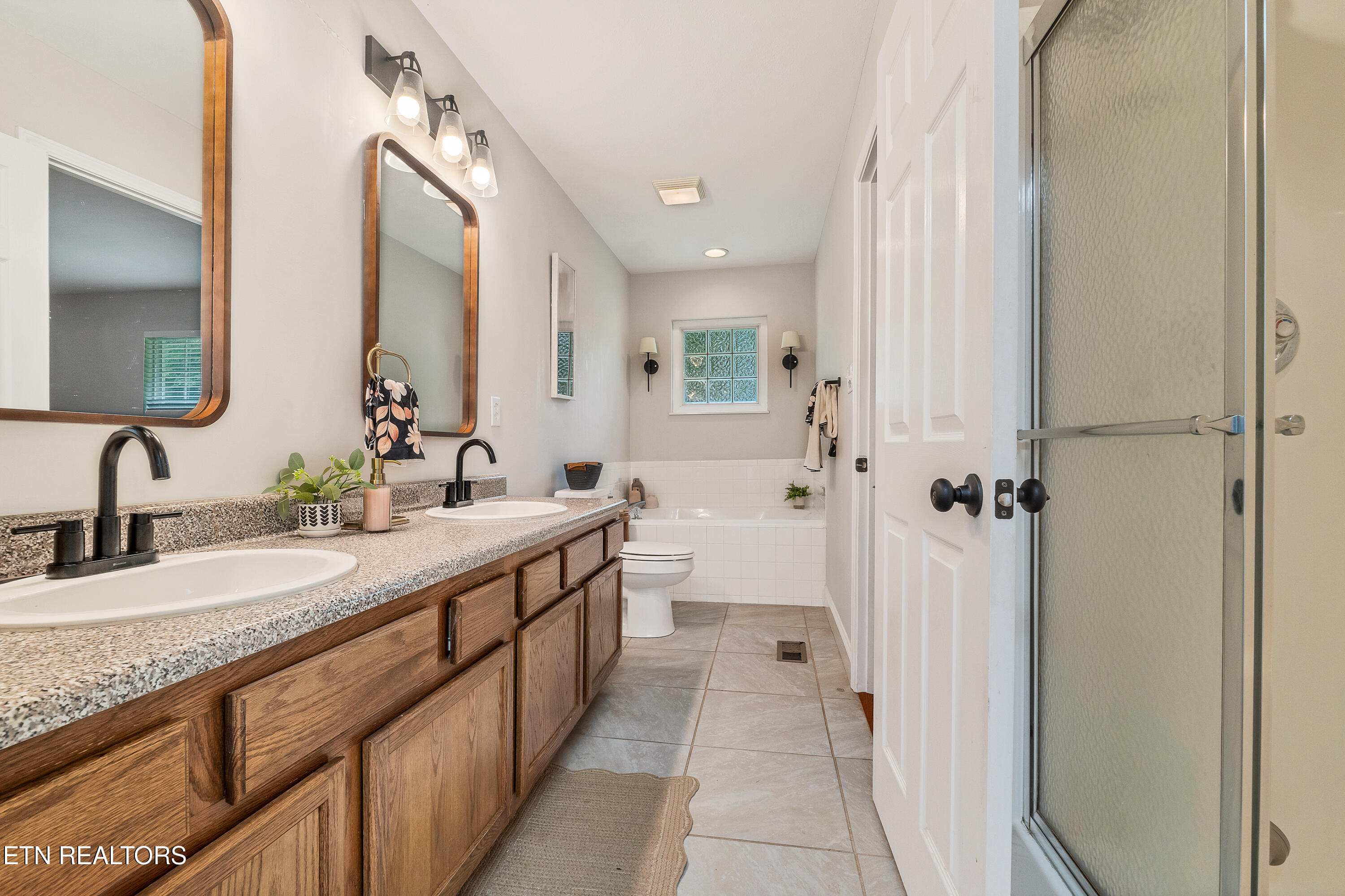 2802 Country Meadows Lane Maryville TN 37803