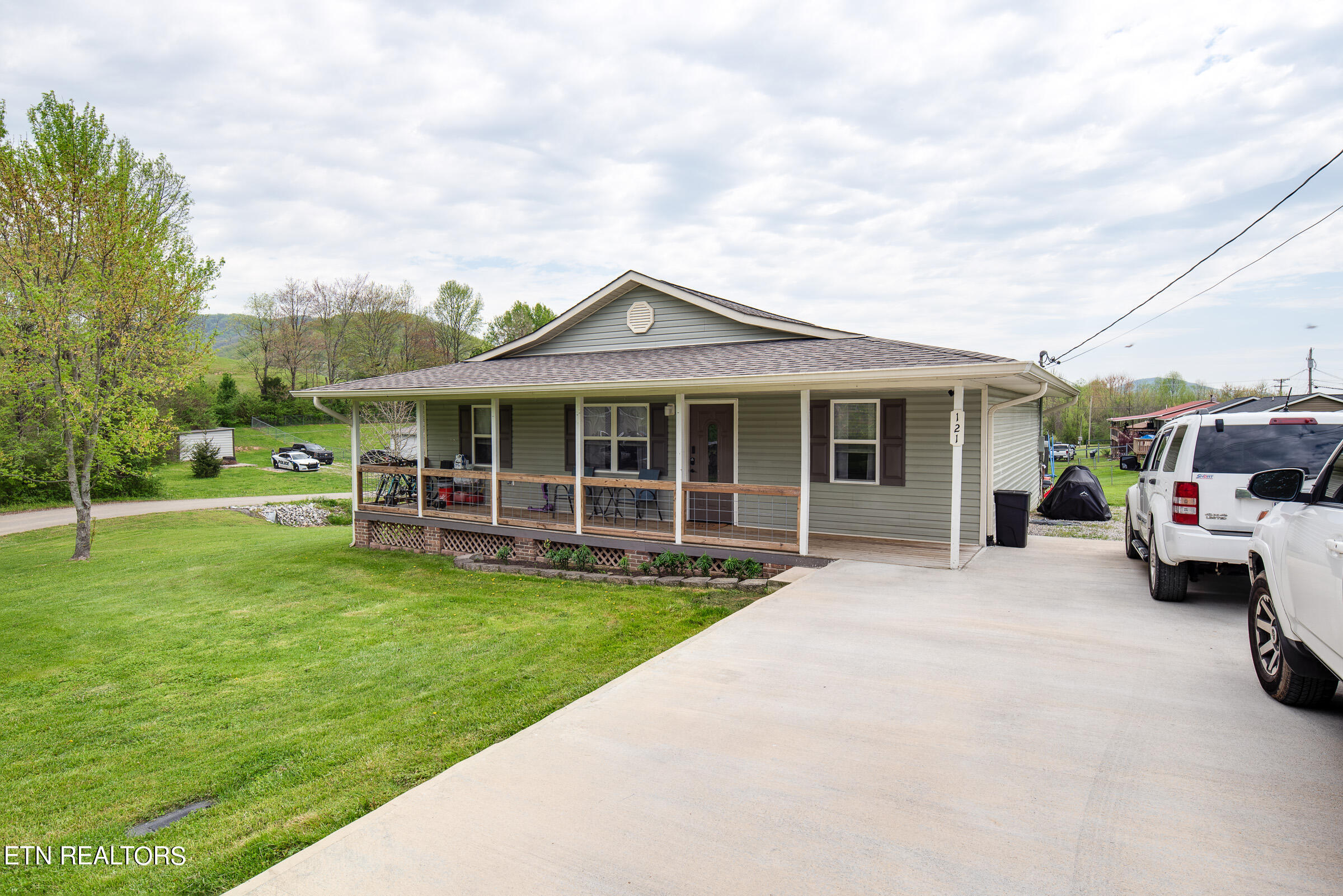 121 Willow Creek Road Wartburg TN 37887