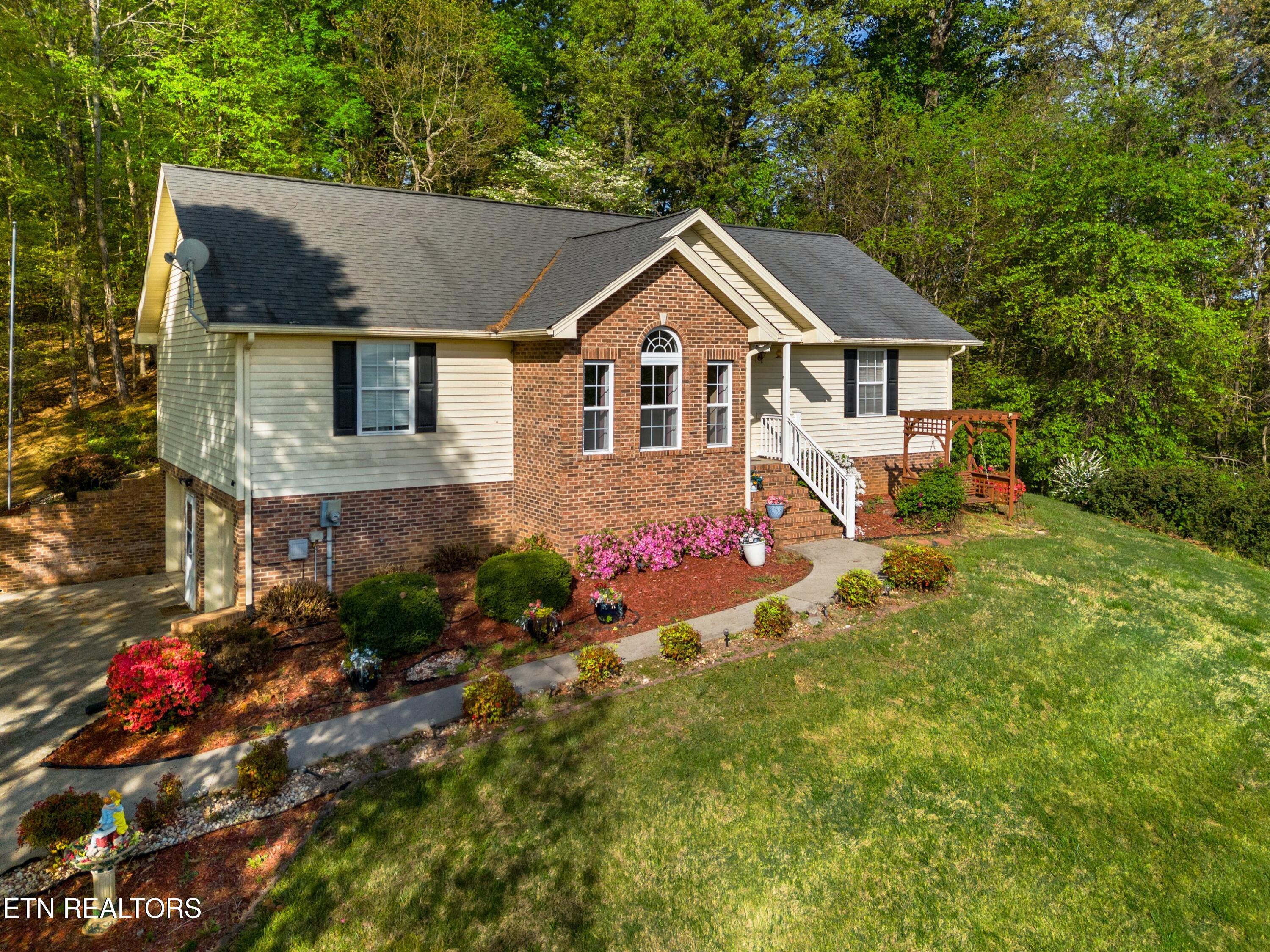 833 Thomas Farms Drive Jefferson City TN 37760