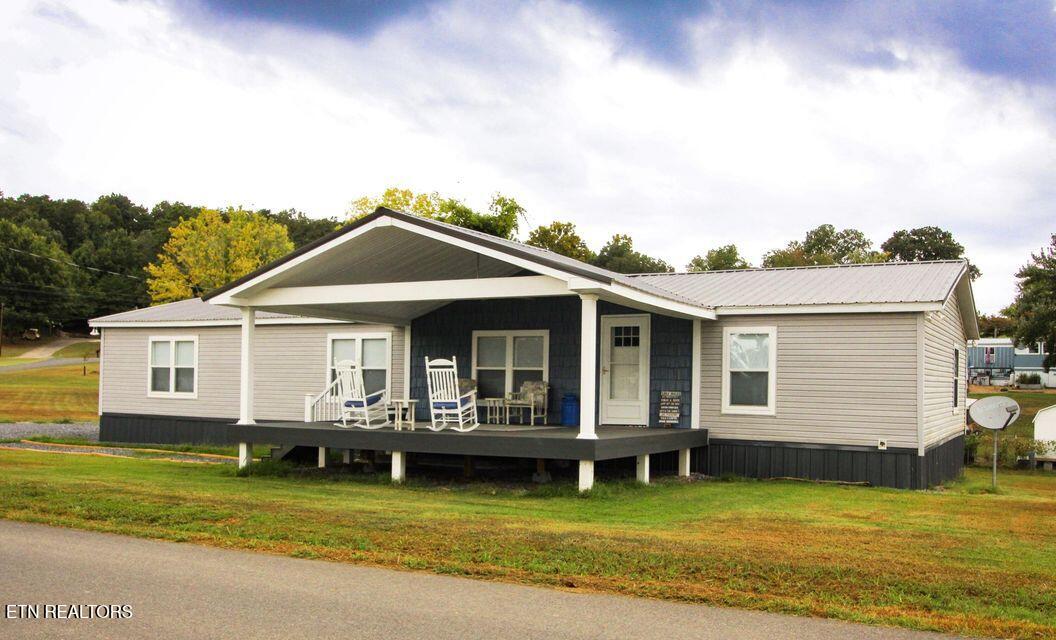 1680 Canal Lane Dandridge TN 37725