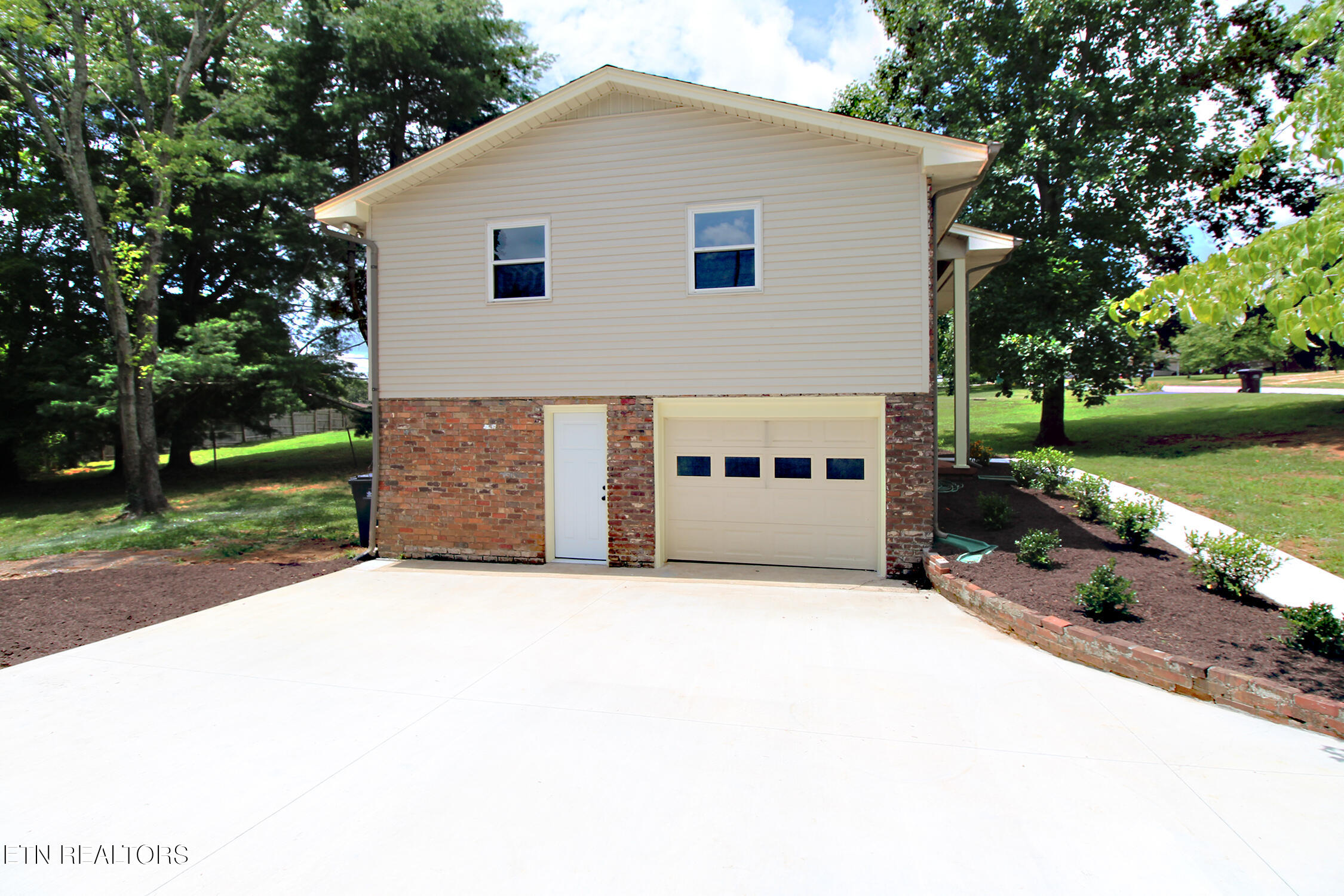 7604 SW Kingsbury Drive Knoxville TN 37919