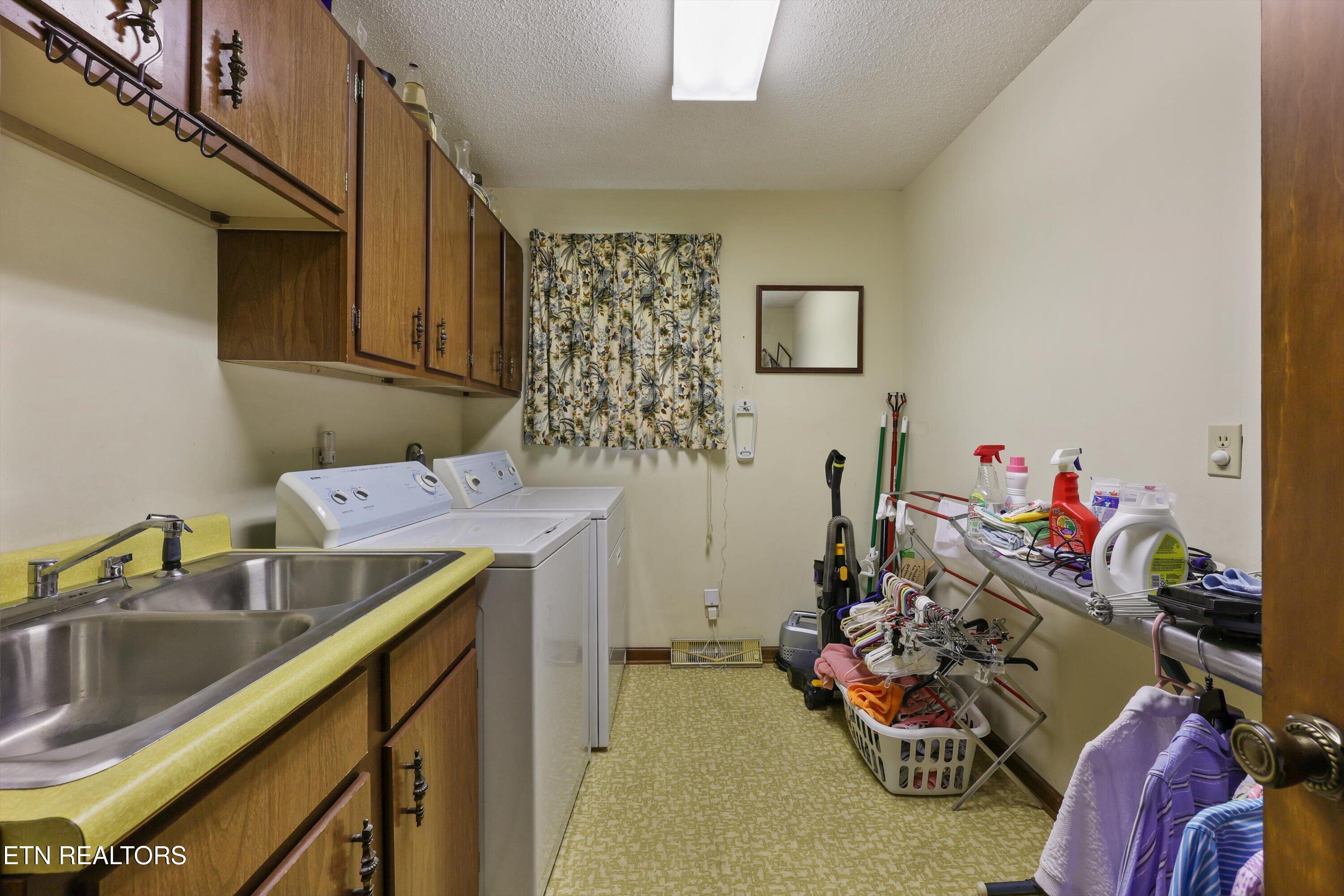 944 S Briarcliff Circle Maryville TN 37803