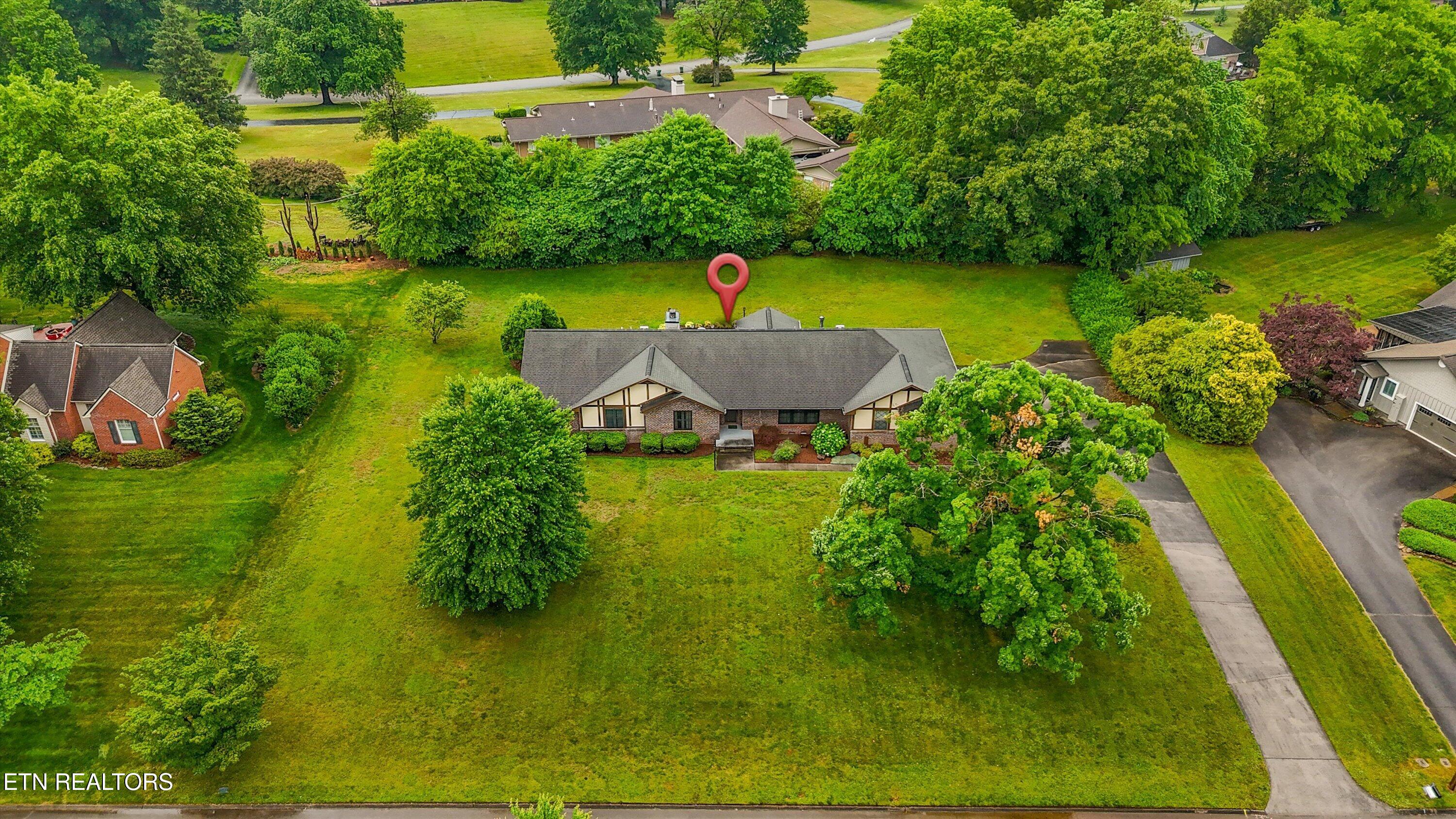 944 S Briarcliff Circle Maryville TN 37803