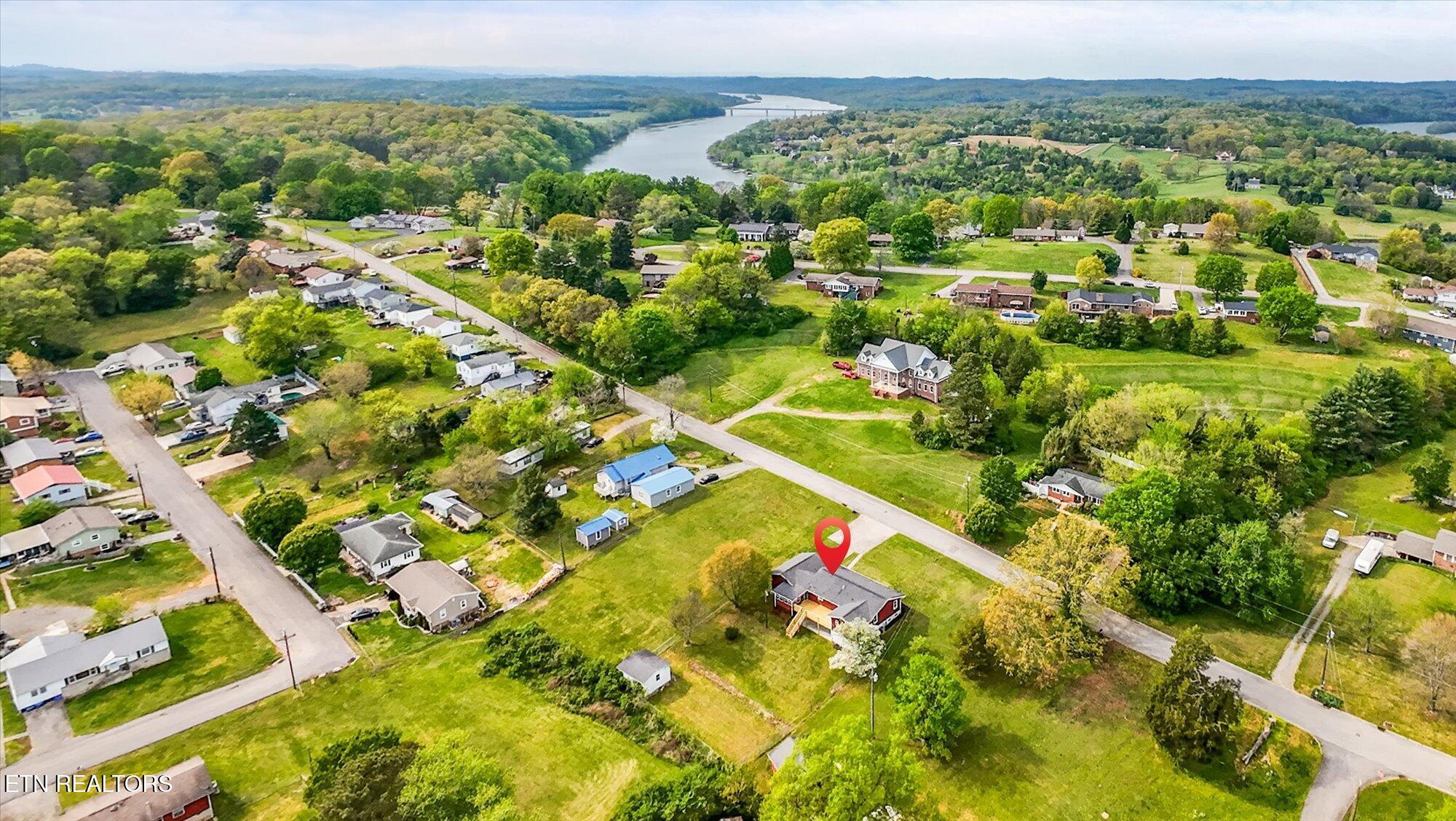 405 Mason Lane Loudon TN 37774