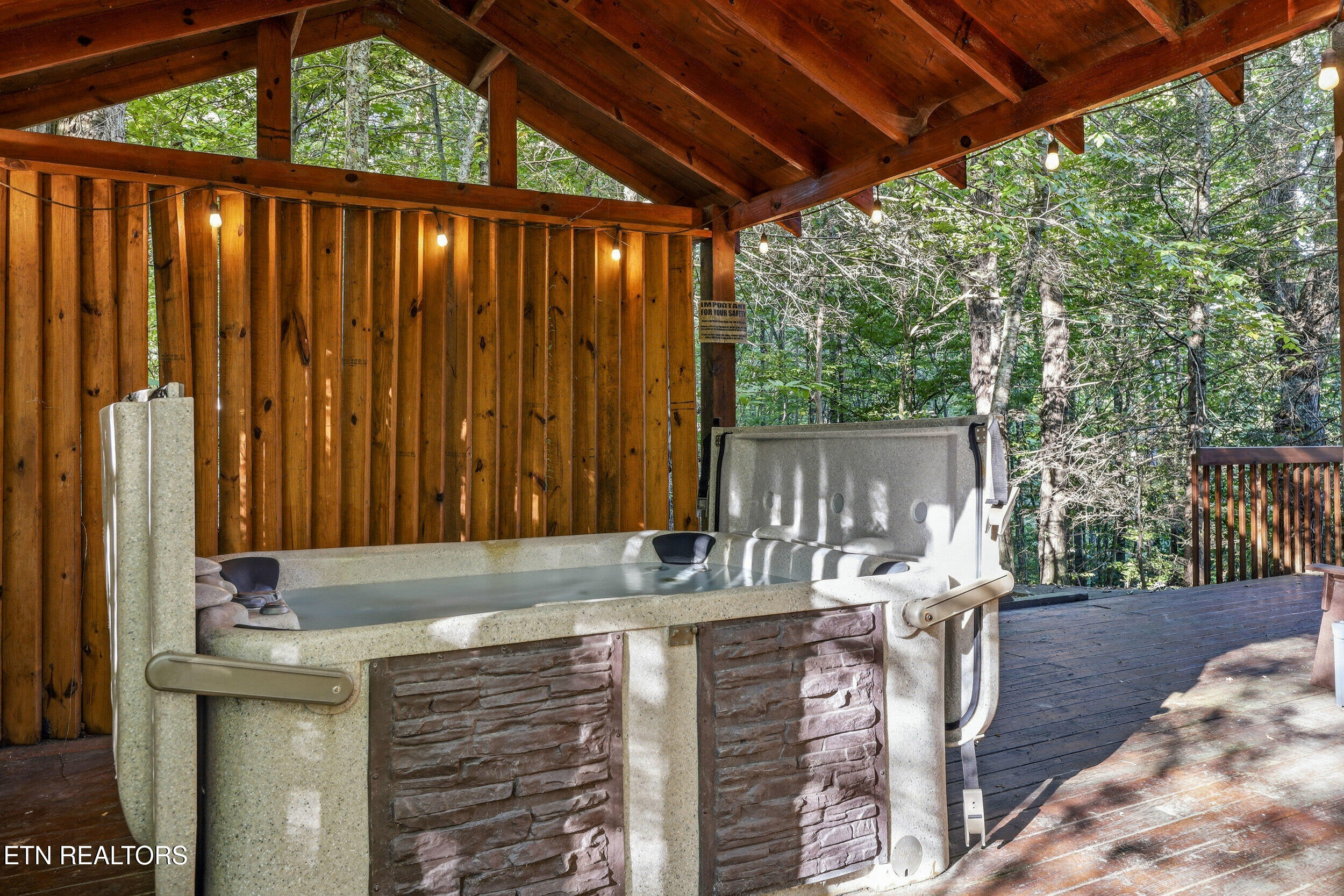 507 Eagle Trail Gatlinburg TN 37738