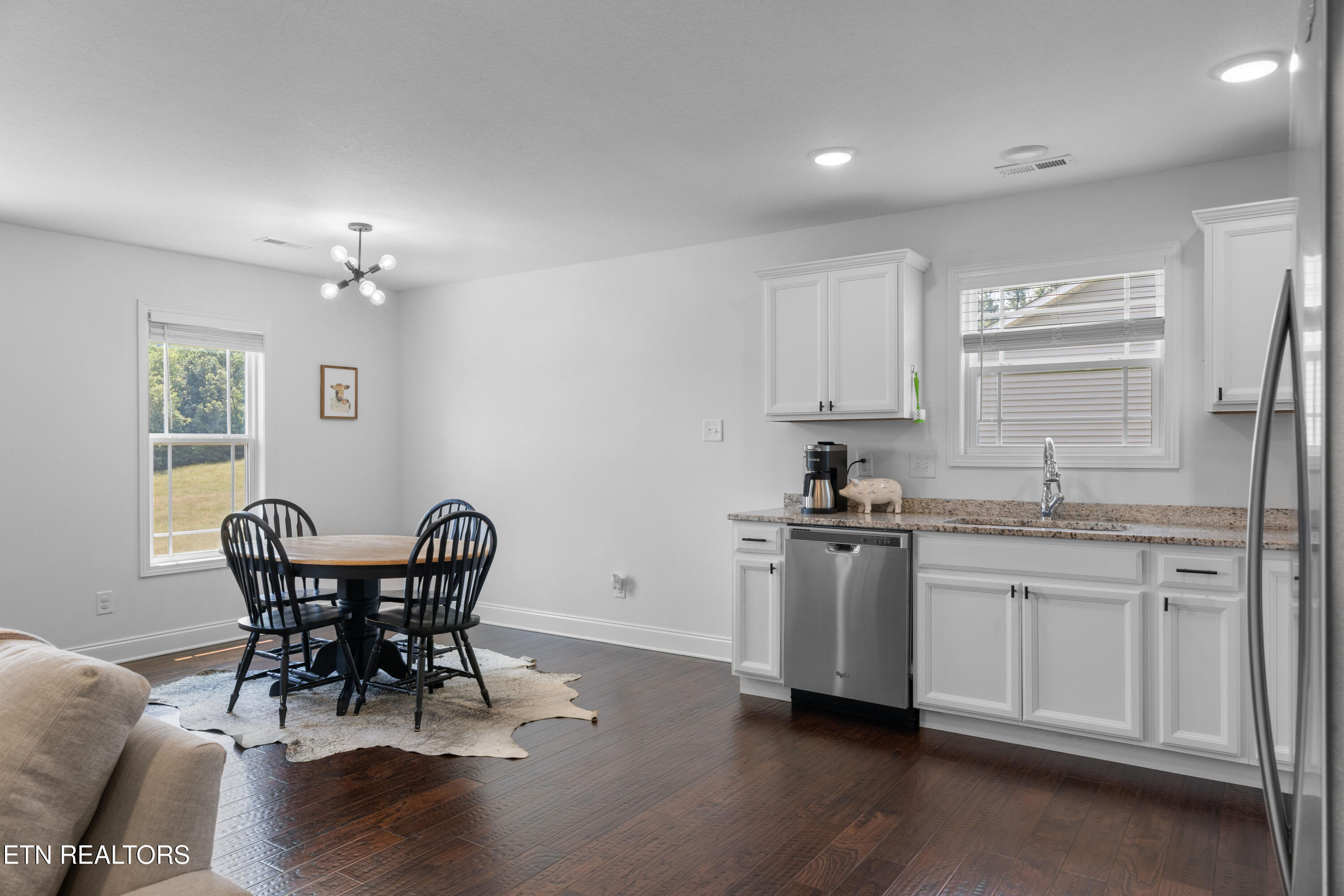 137 Storm Lane Jacksboro TN 37757