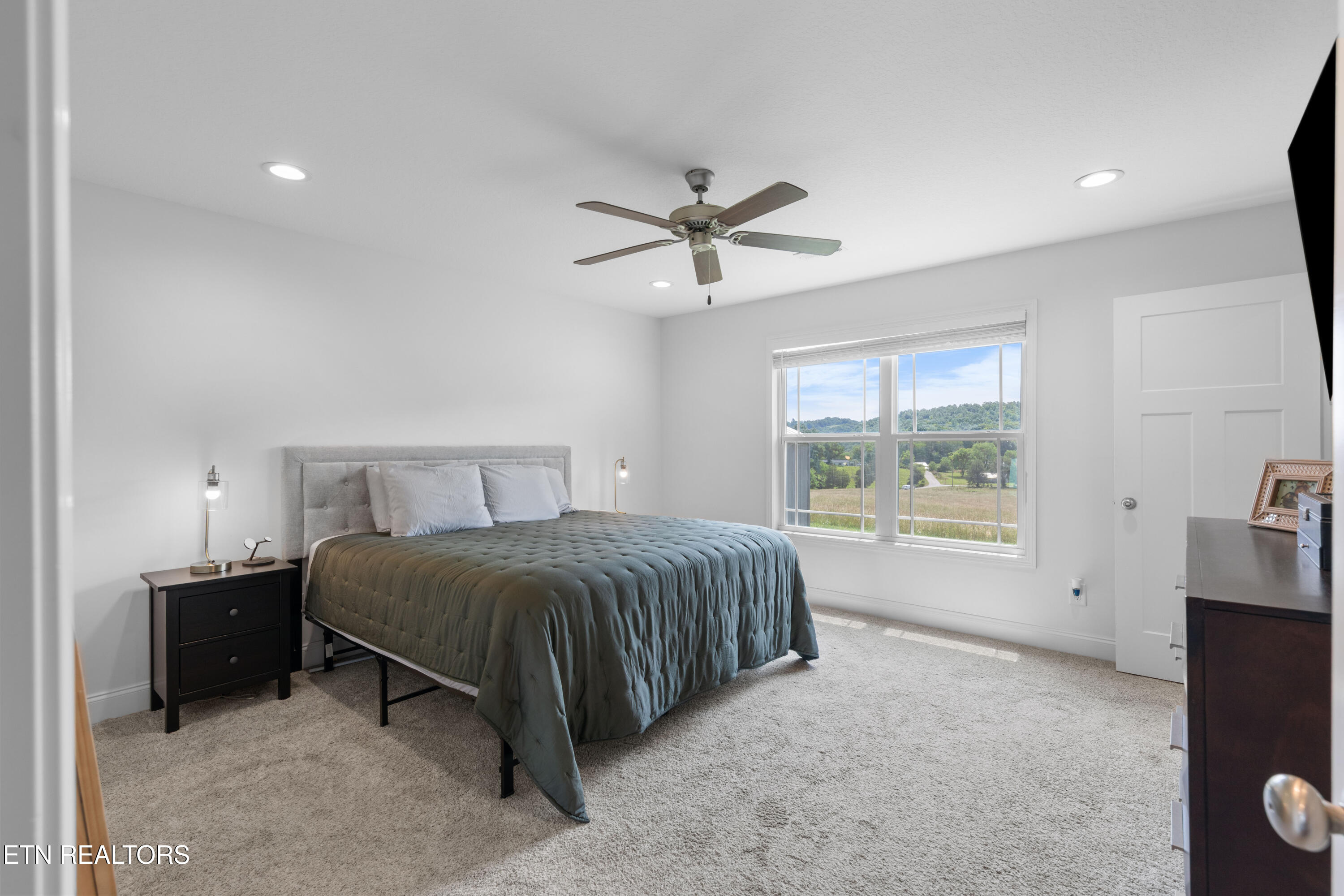 137 Storm Lane Jacksboro TN 37757