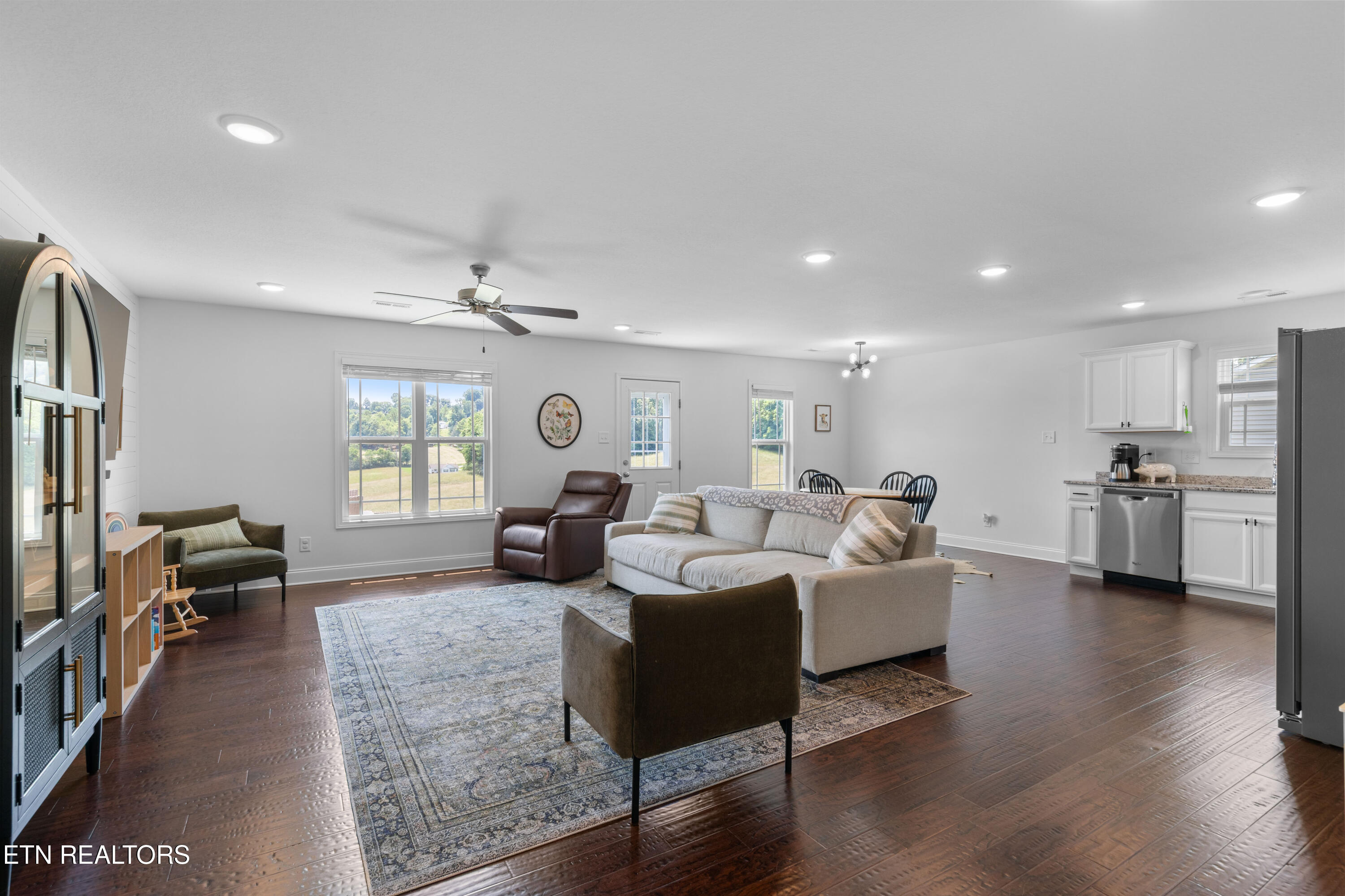 137 Storm Lane Jacksboro TN 37757