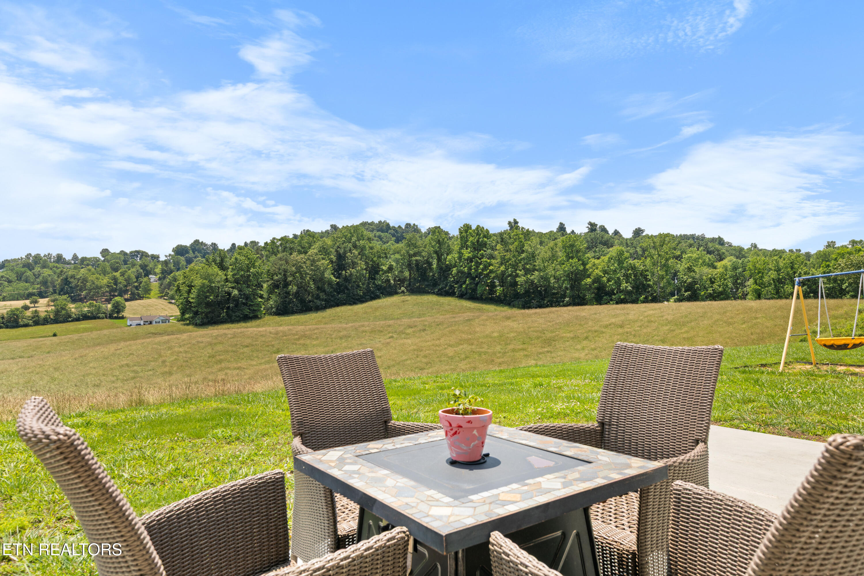 137 Storm Lane Jacksboro TN 37757