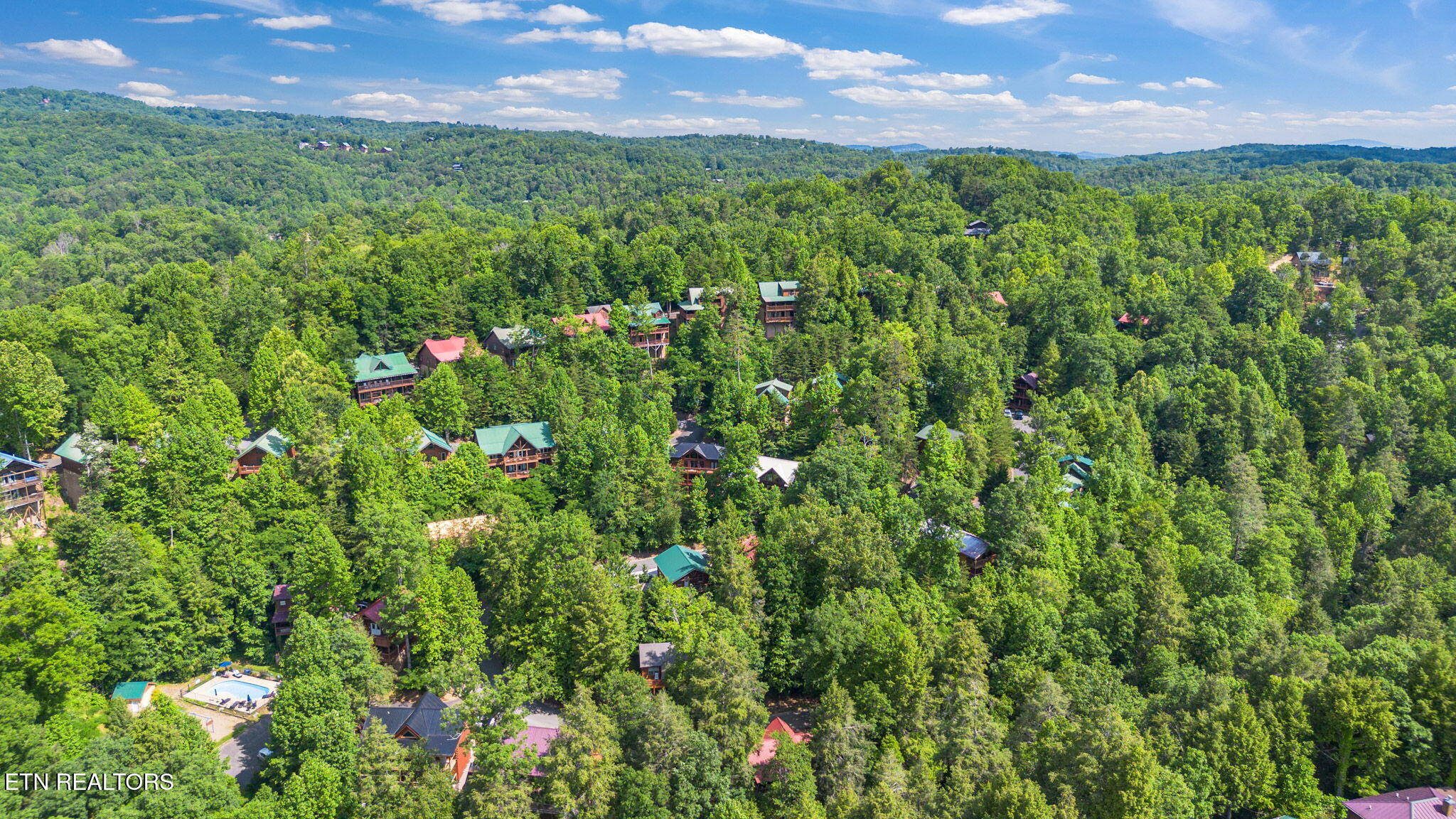 1695 Misty Hollow Way Gatlinburg TN 37738