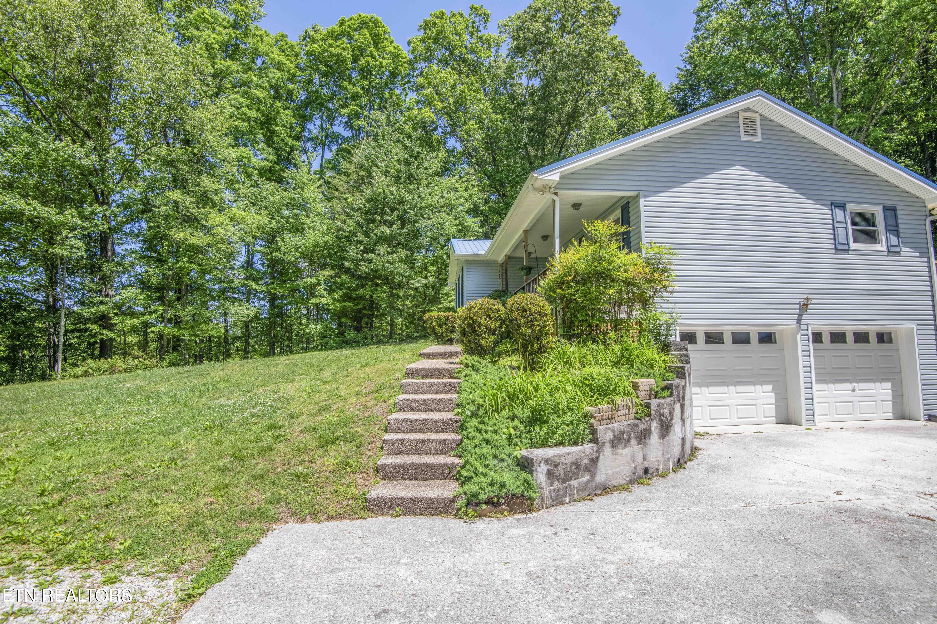 116 Stair Lane Clinton TN 37716