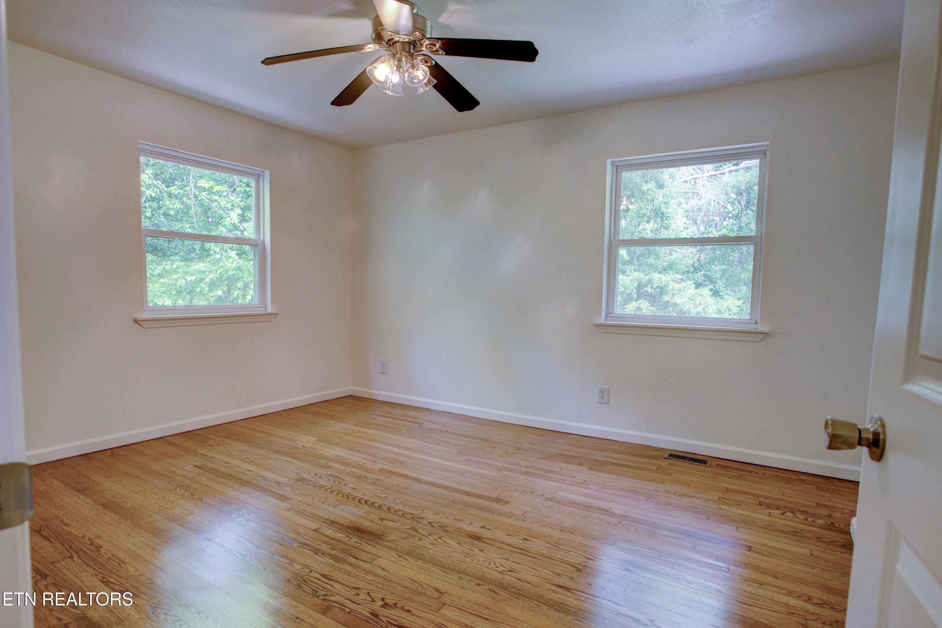 2516 Wayland Avenue Knoxville TN 37914