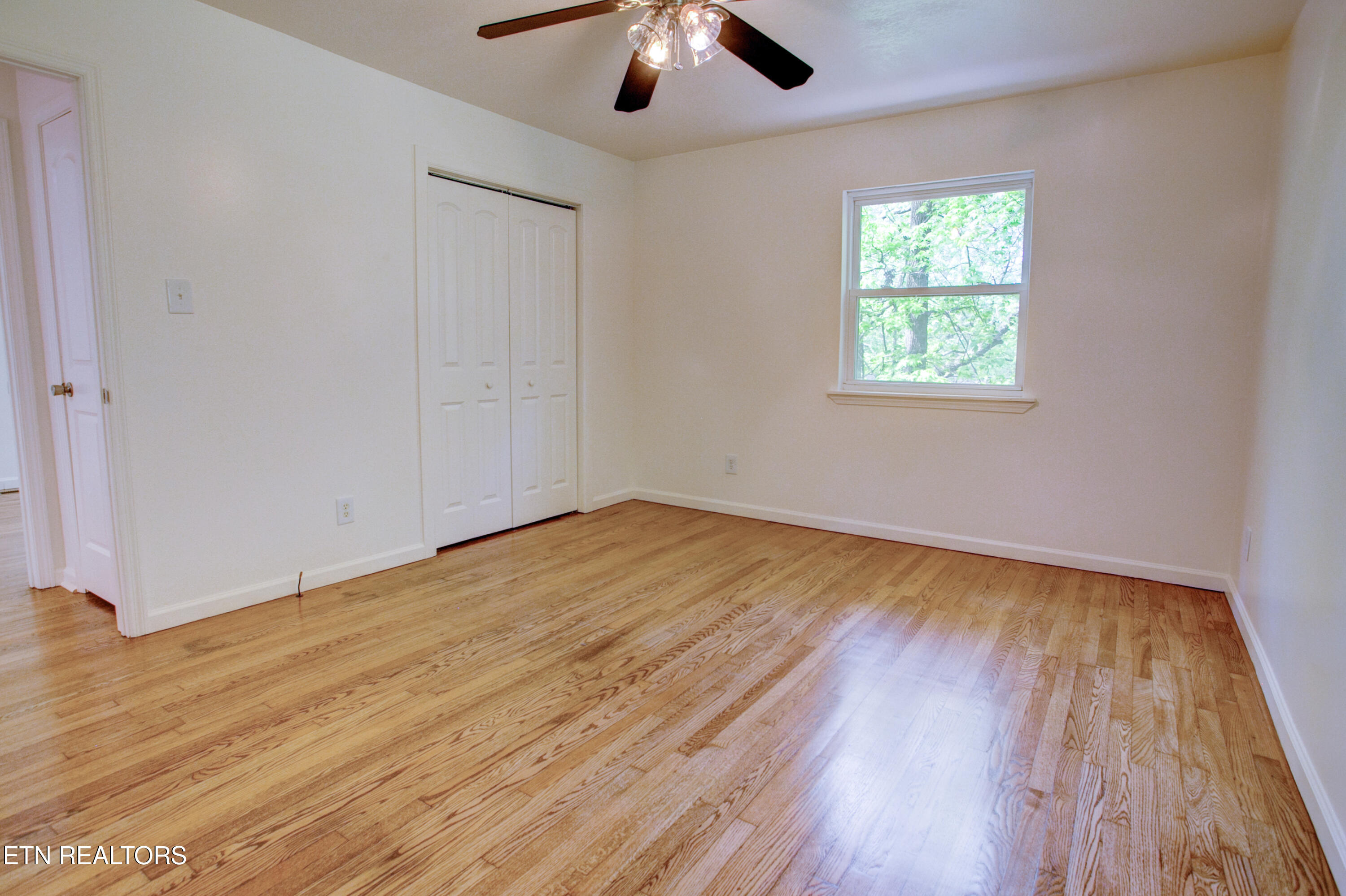2516 Wayland Avenue Knoxville TN 37914