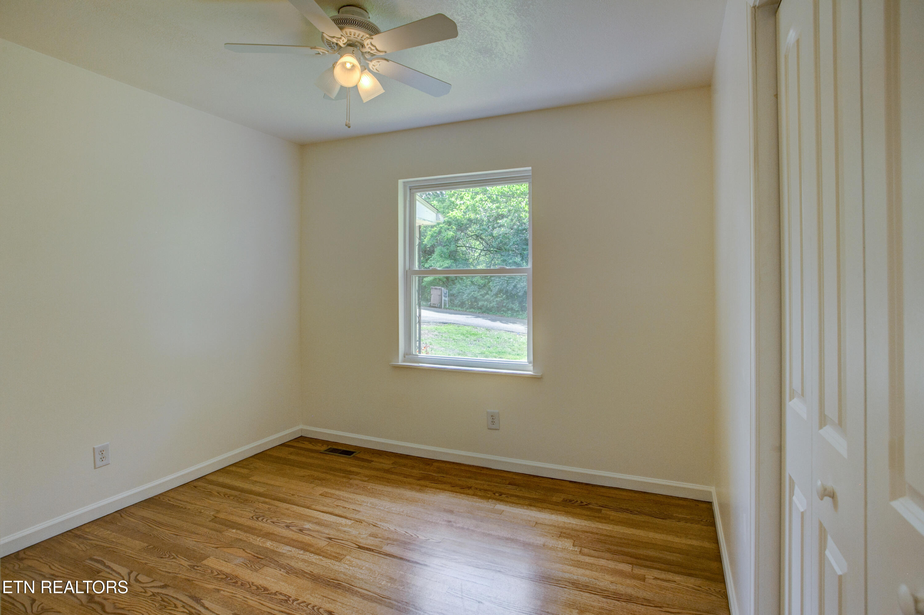 2516 Wayland Avenue Knoxville TN 37914