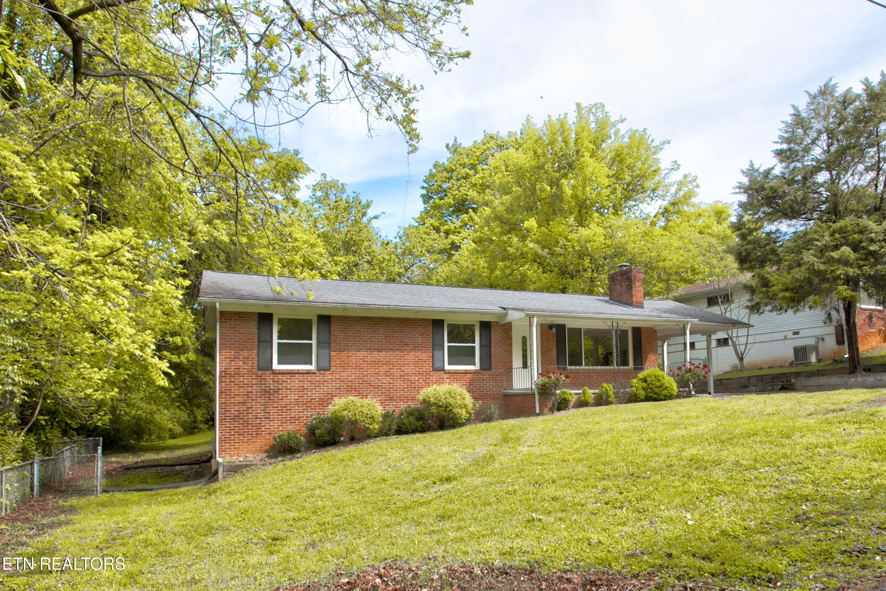 2516 Wayland Avenue Knoxville TN 37914