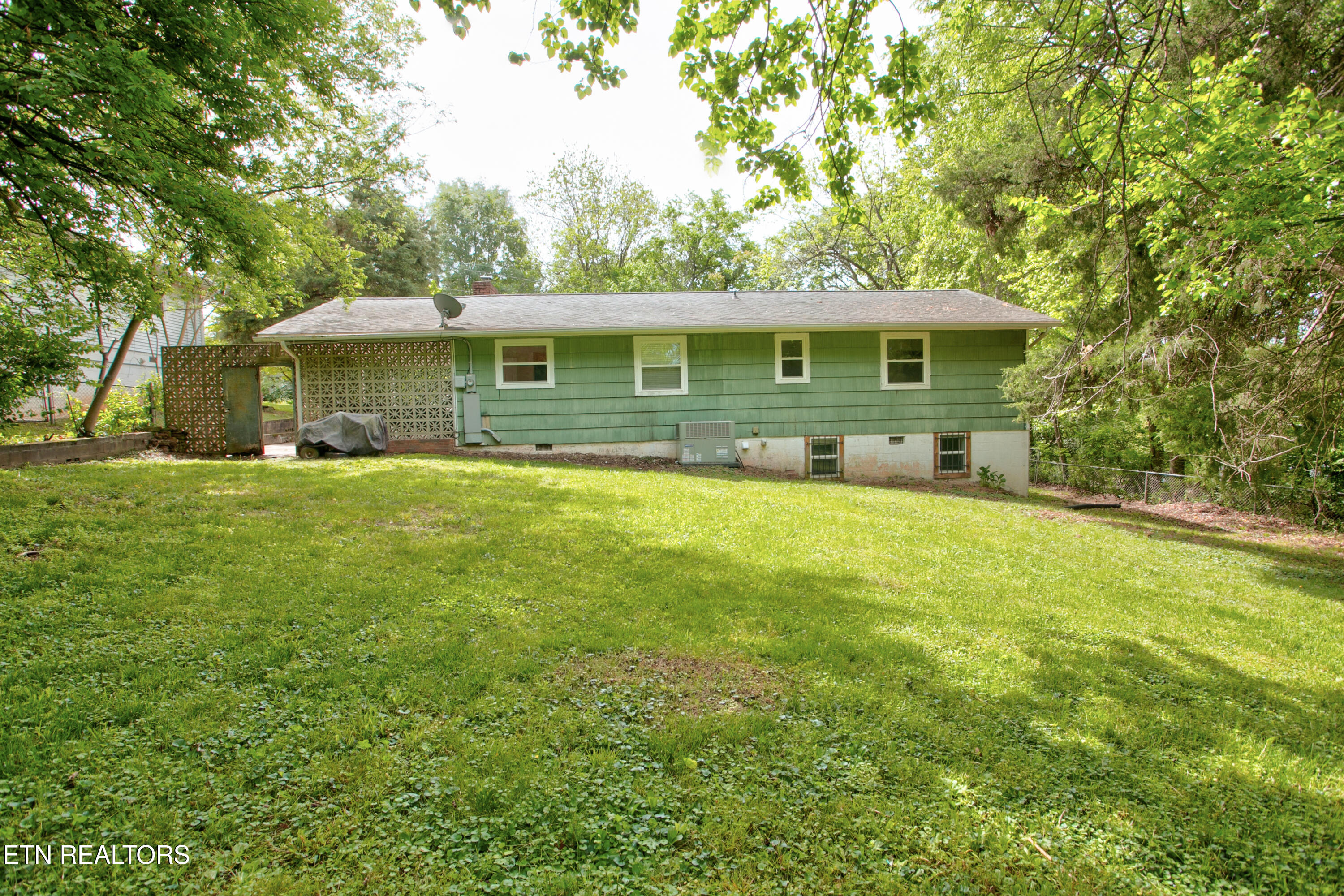 2516 Wayland Avenue Knoxville TN 37914