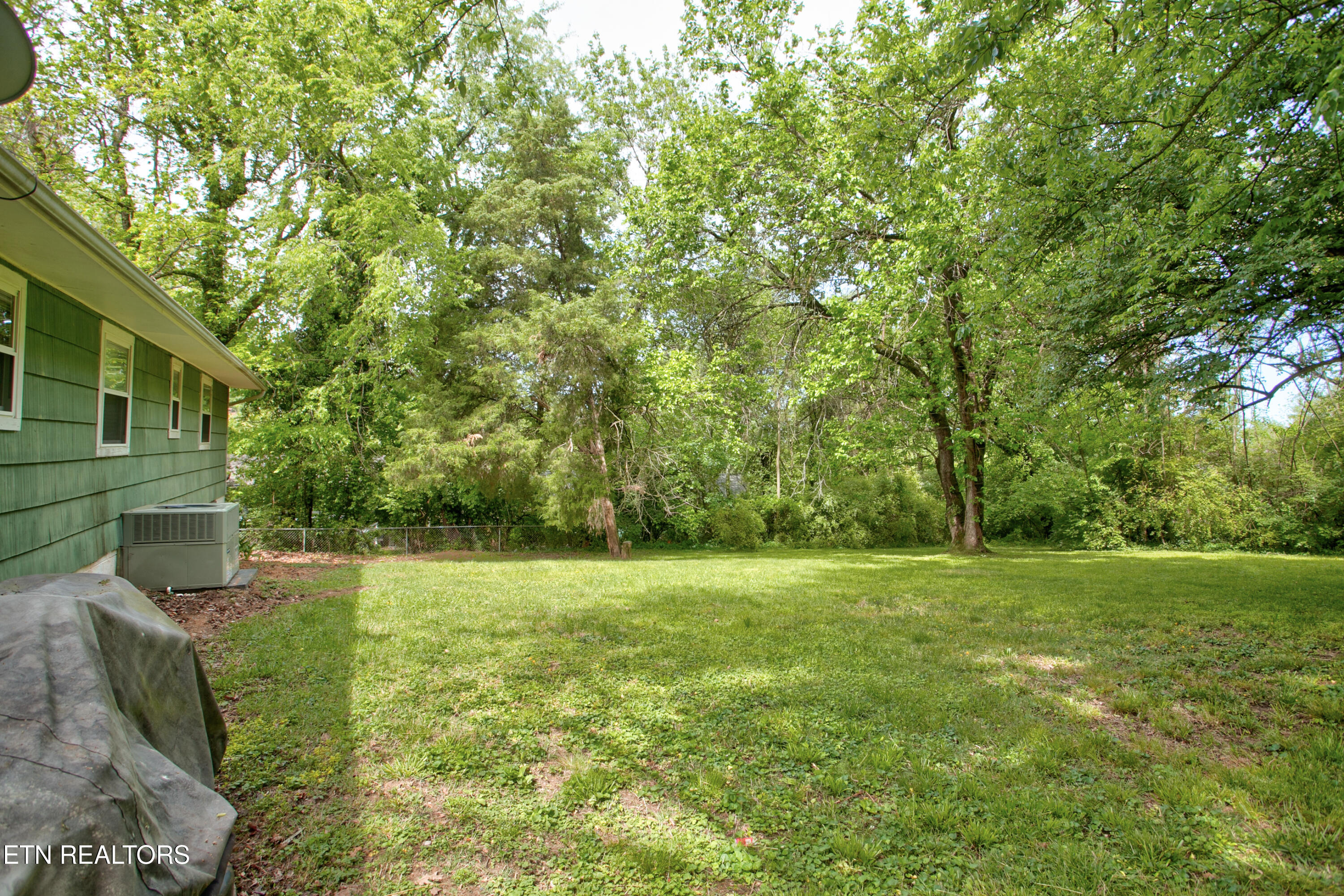 2516 Wayland Avenue Knoxville TN 37914