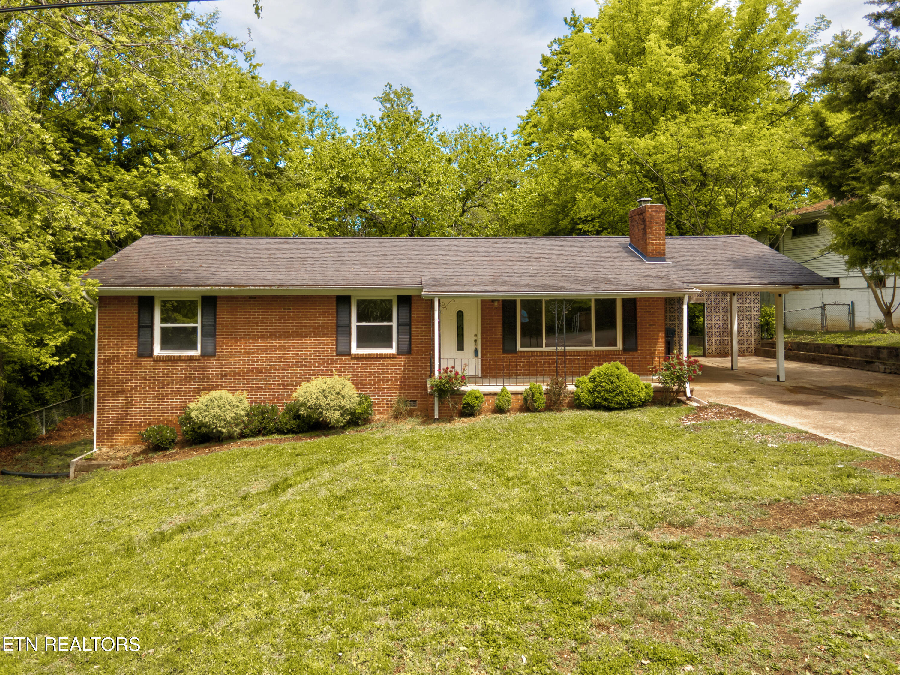 2516 Wayland Avenue Knoxville TN 37914