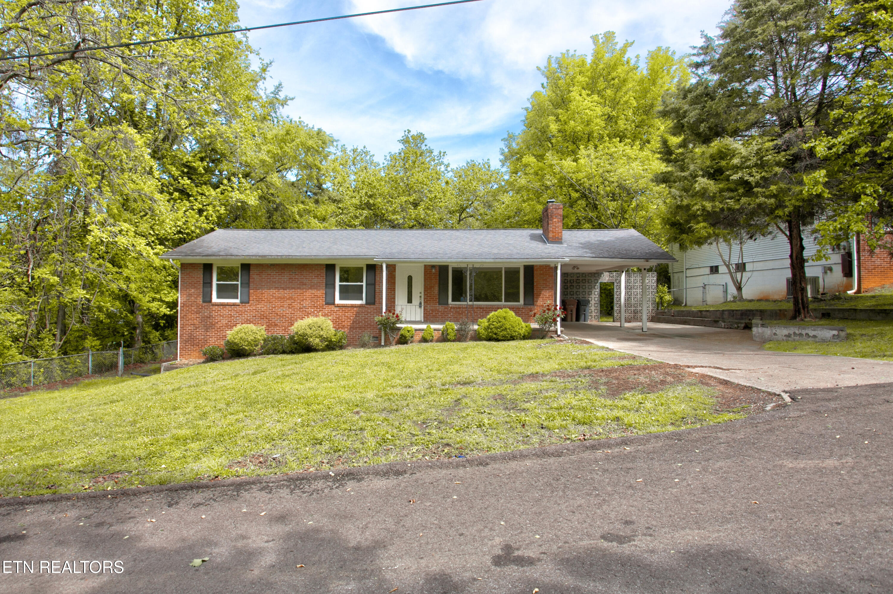 2516 Wayland Avenue Knoxville TN 37914