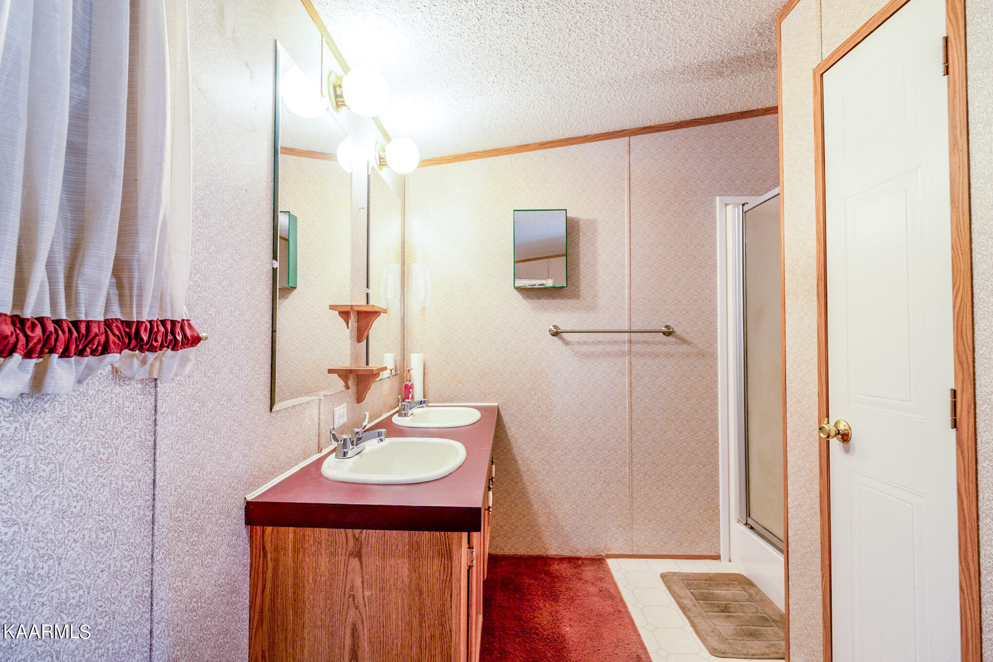 2583 Howard Springs Road Crossville TN 38571