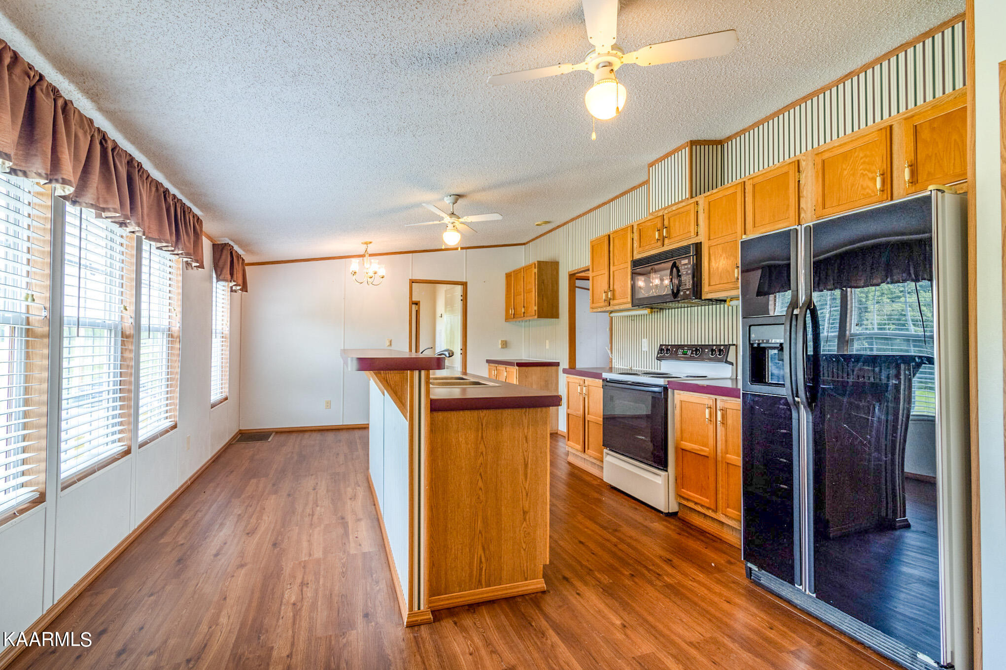 2583 Howard Springs Road Crossville TN 38571