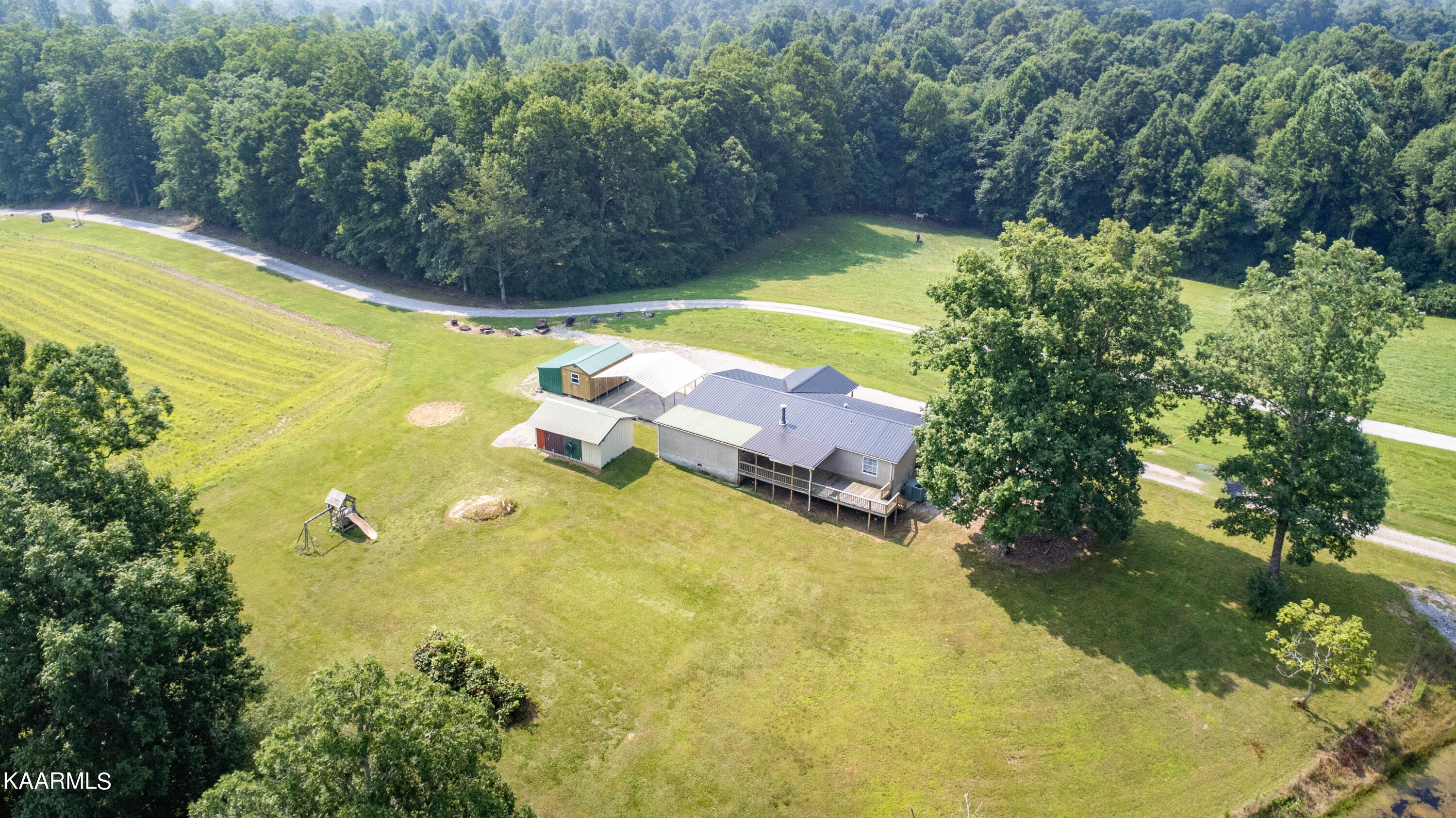 2583 Howard Springs Road Crossville TN 38571