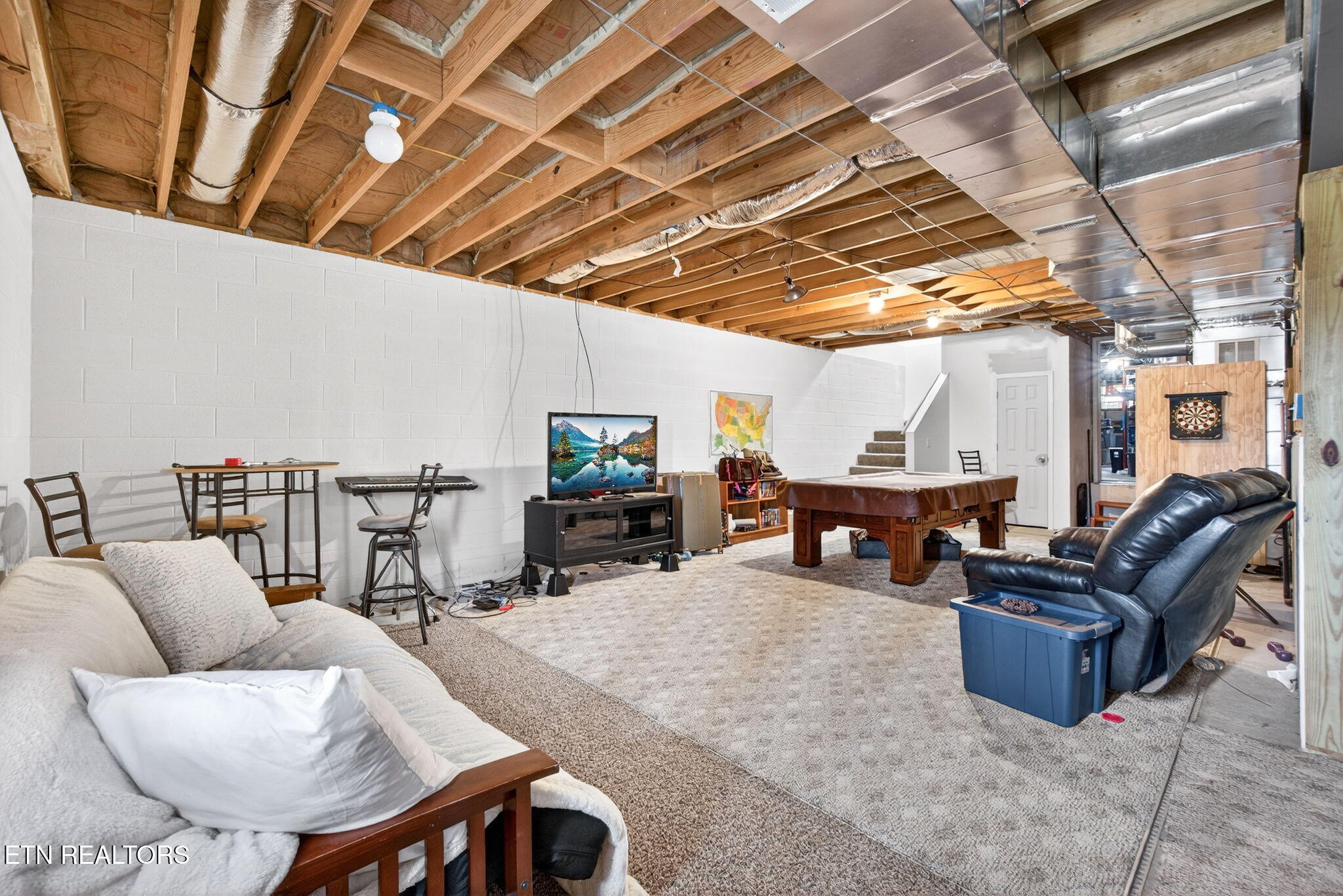 314 Smyrna Road Byrdstown TN 38549