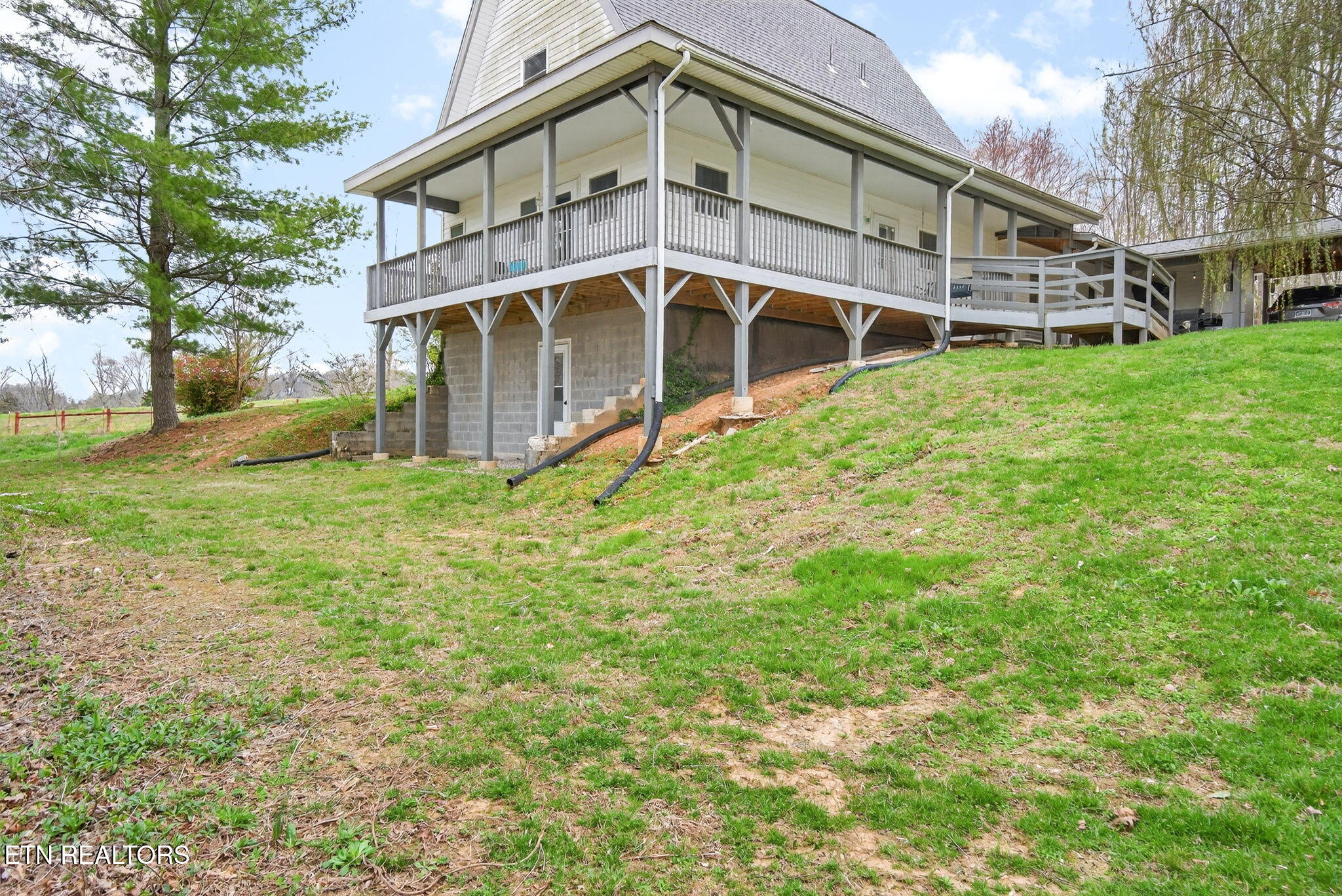 314 Smyrna Road Byrdstown TN 38549