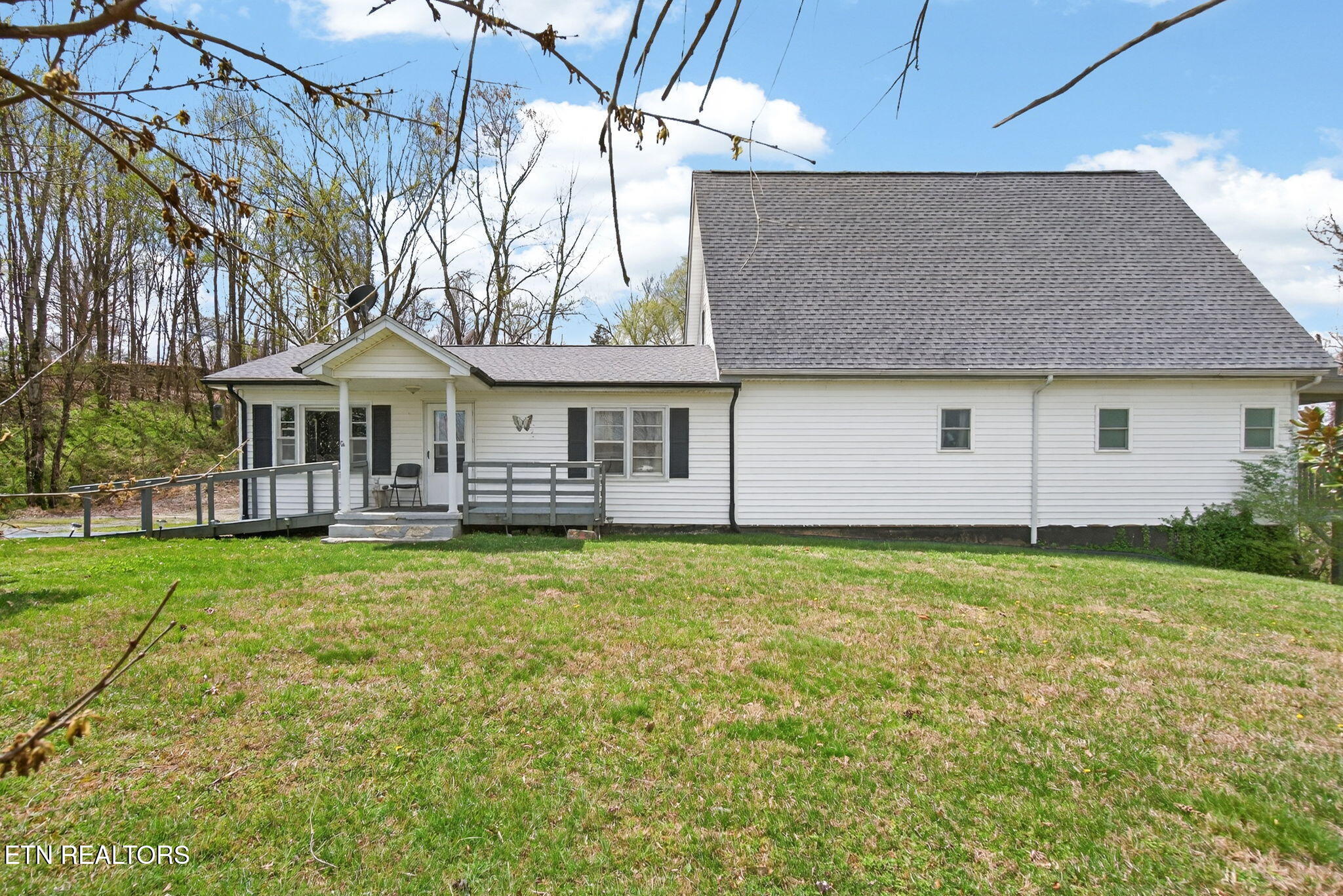 314 Smyrna Road Byrdstown TN 38549
