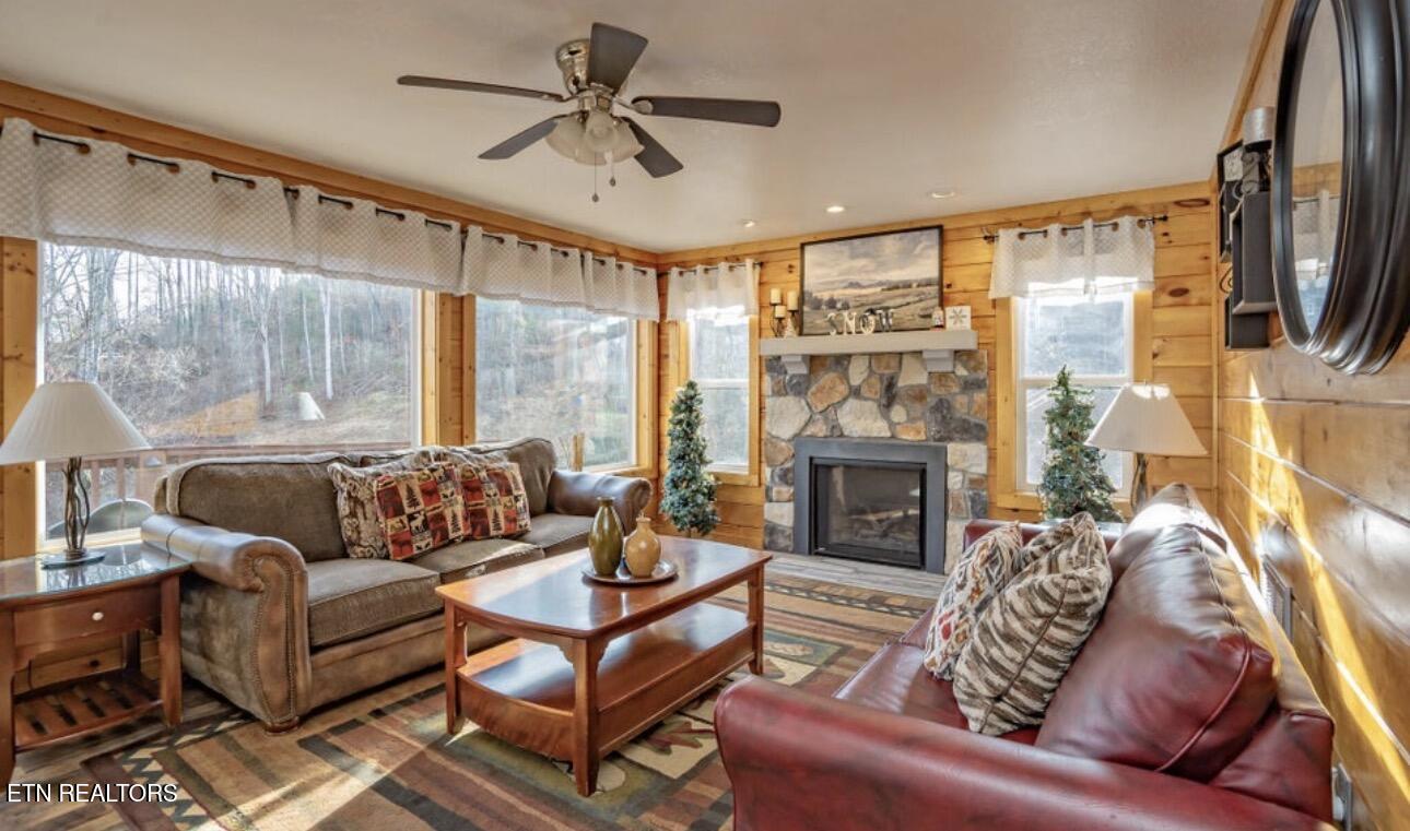 230 Silverbell Lane Gatlinburg TN 37738