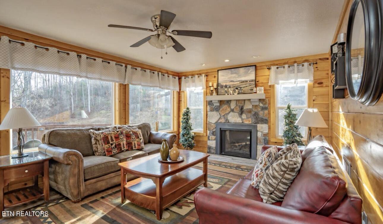 230 Silverbell Lane Gatlinburg TN 37738