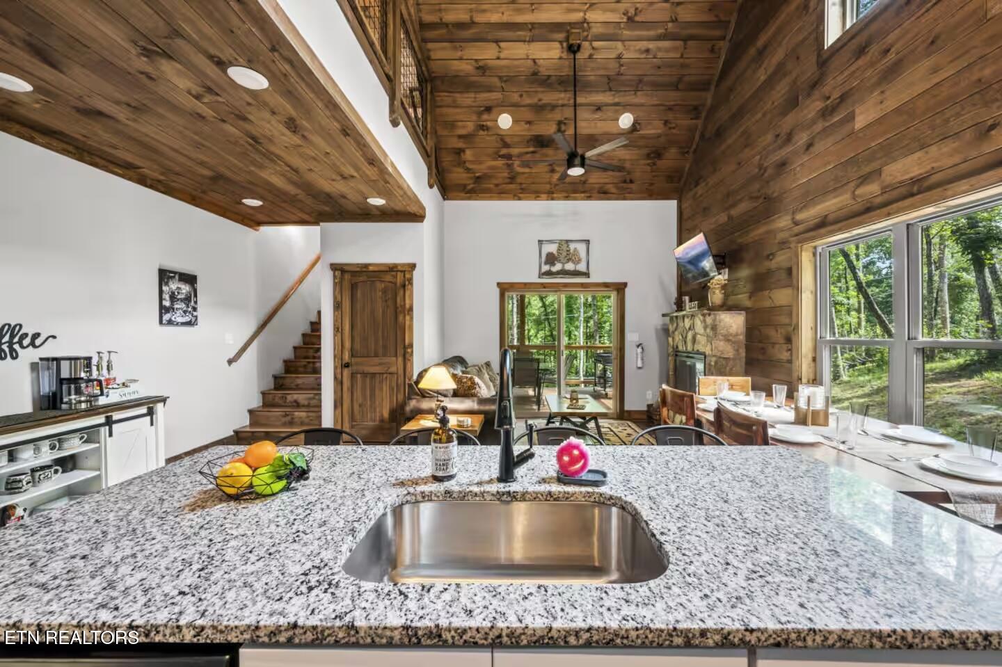 2169 Newt Huff Lane Sevierville TN 37862