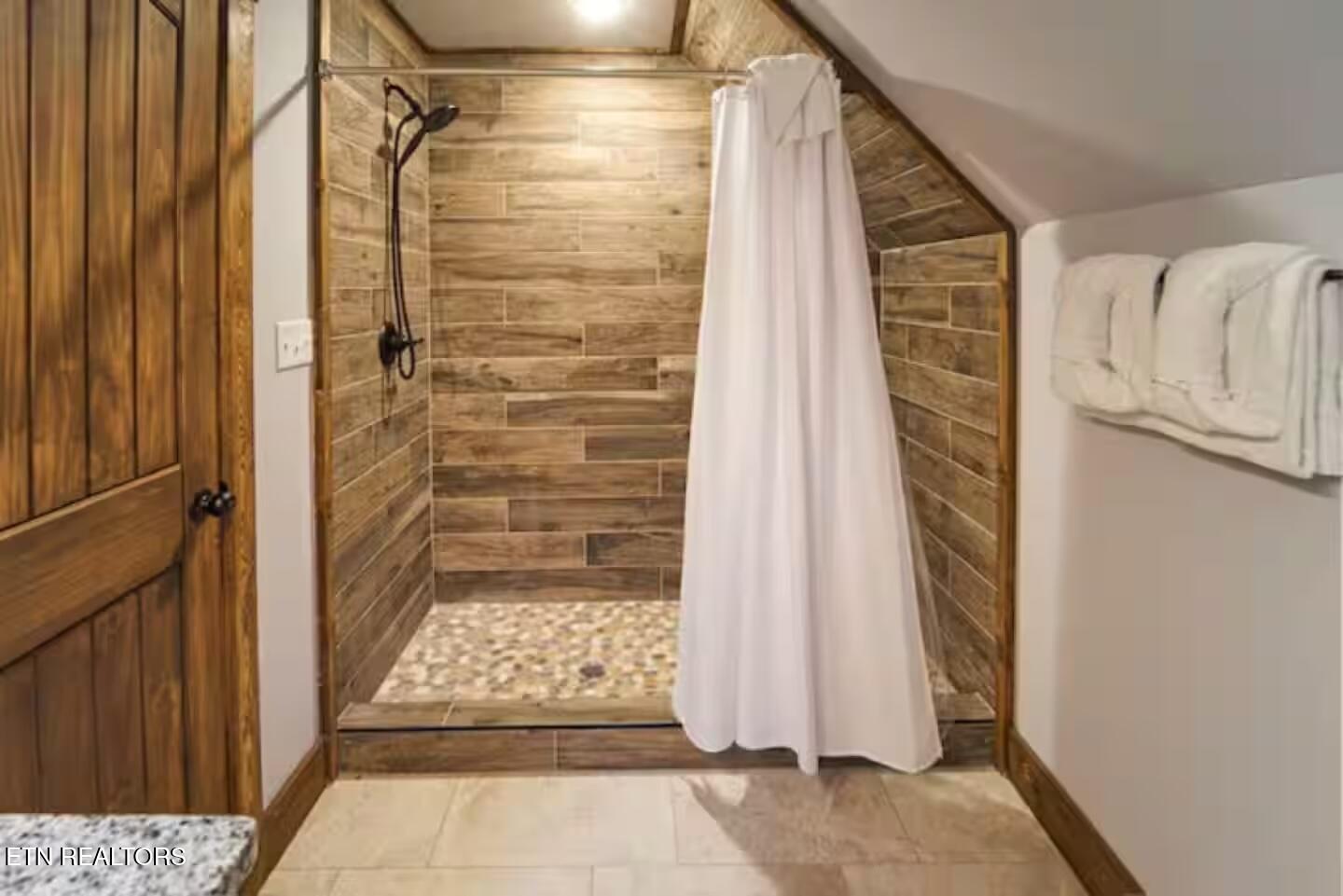 2169 Newt Huff Lane Sevierville TN 37862