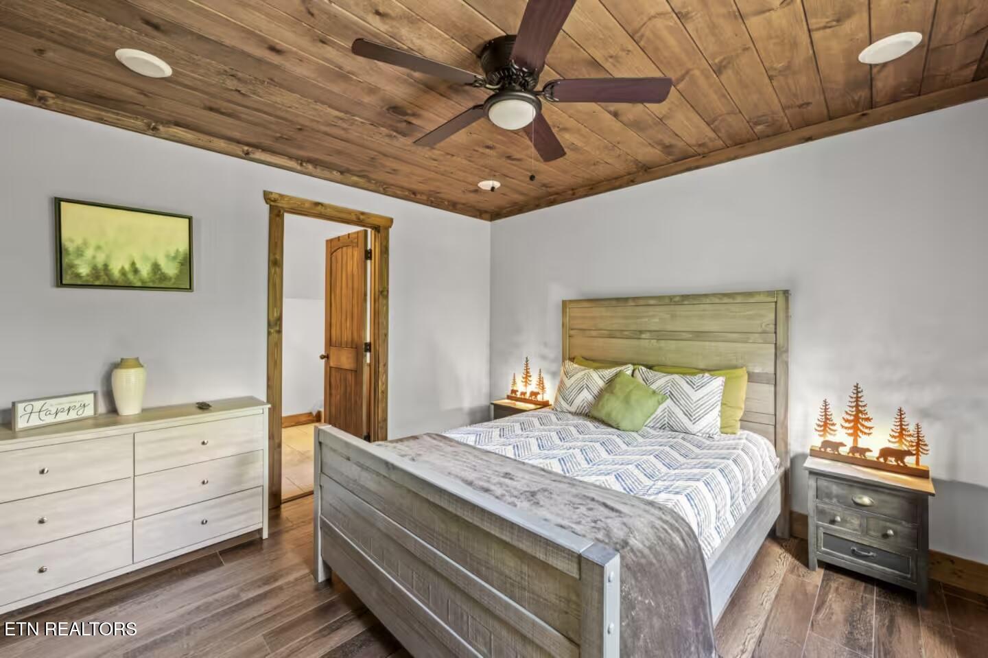 2169 Newt Huff Lane Sevierville TN 37862
