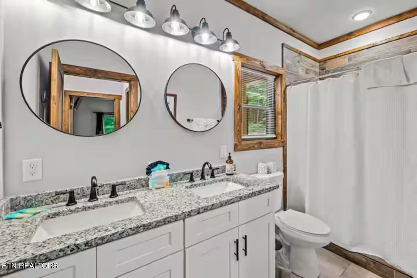 2169 Newt Huff Lane Sevierville TN 37862