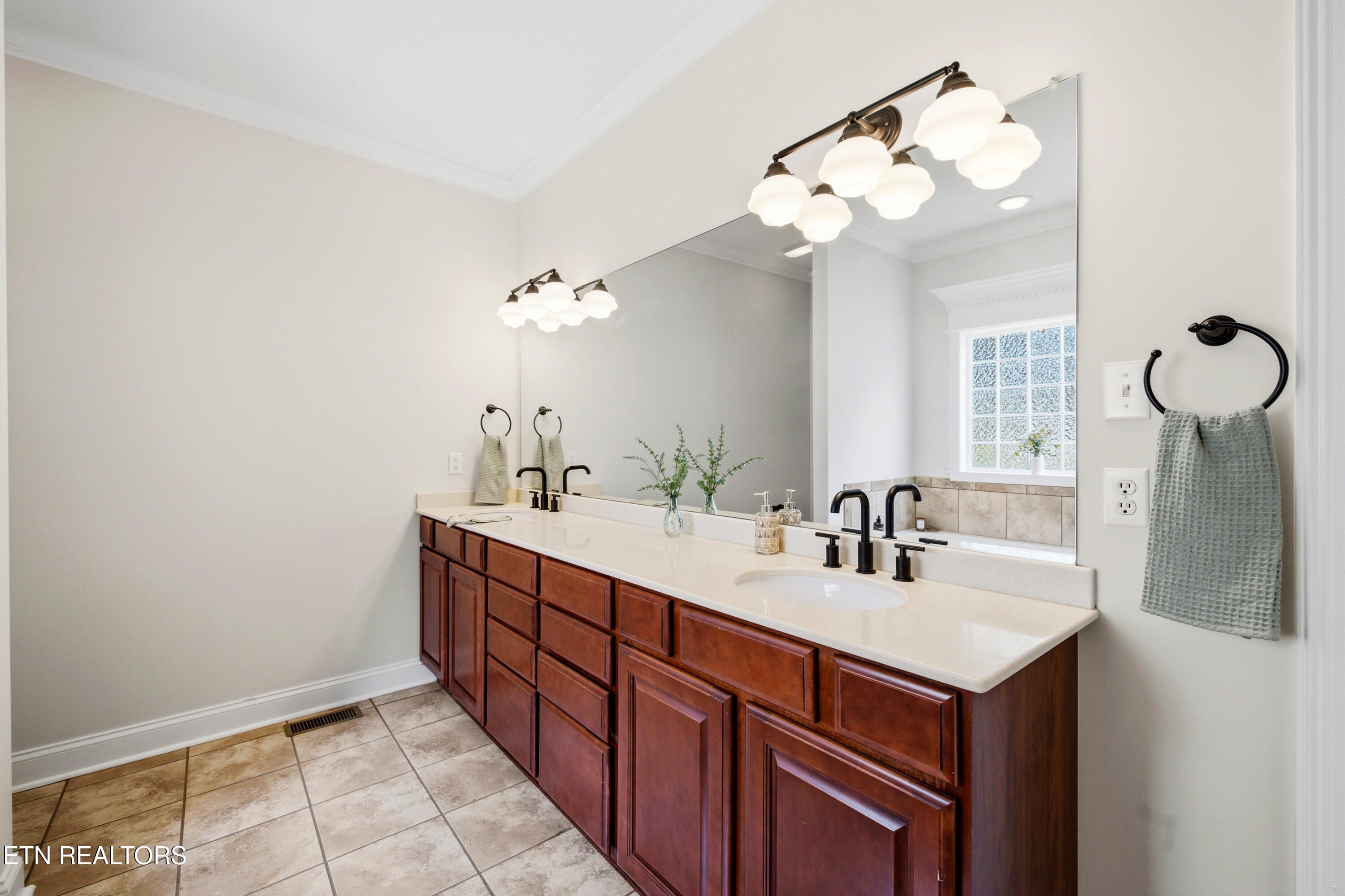 2733 Raylee Drive Maryville TN 37803