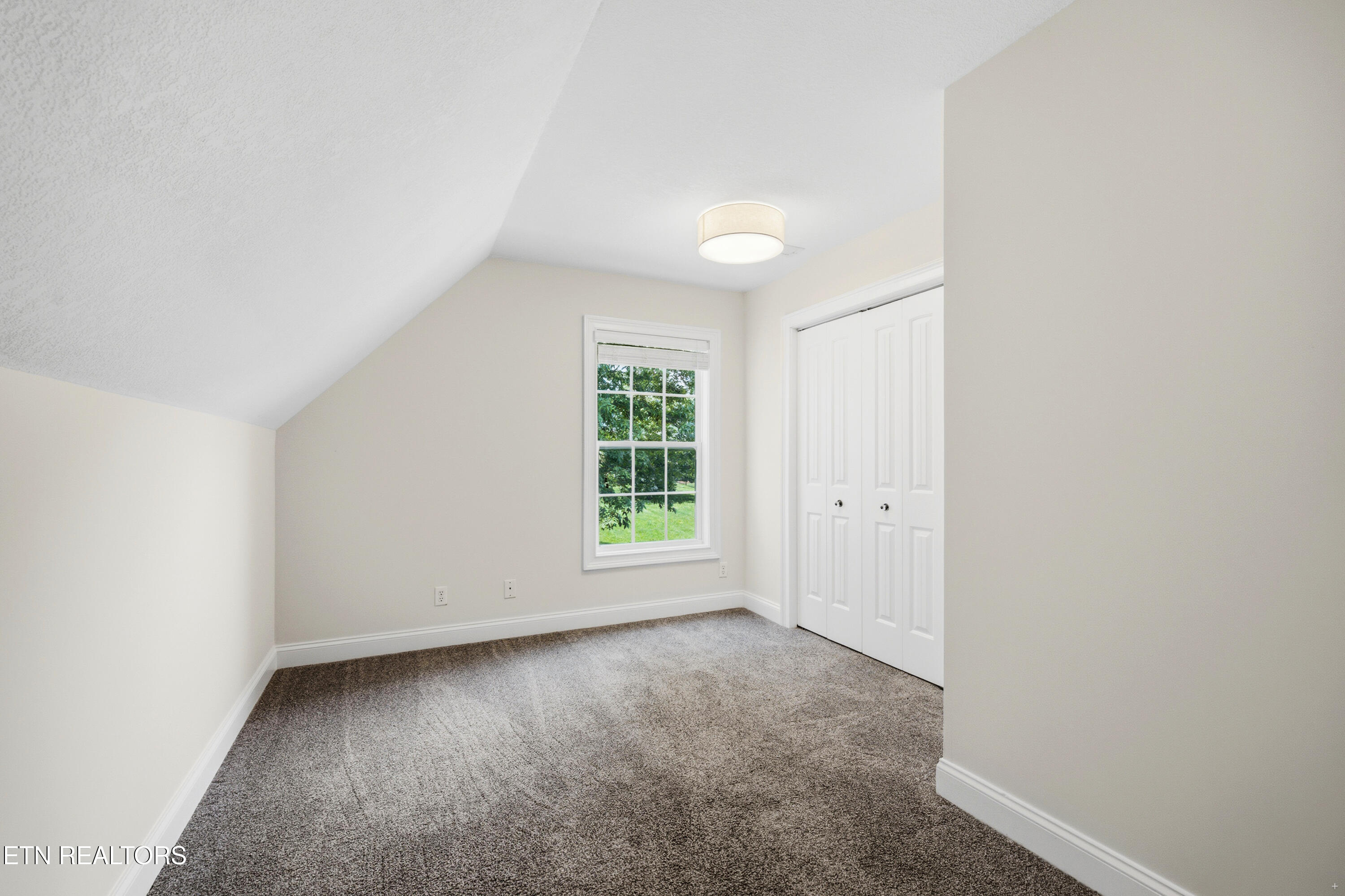 2733 Raylee Drive Maryville TN 37803