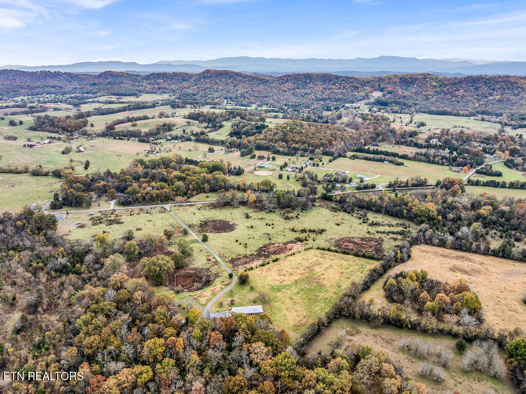 1271 Whitaker Road New Market TN 37820